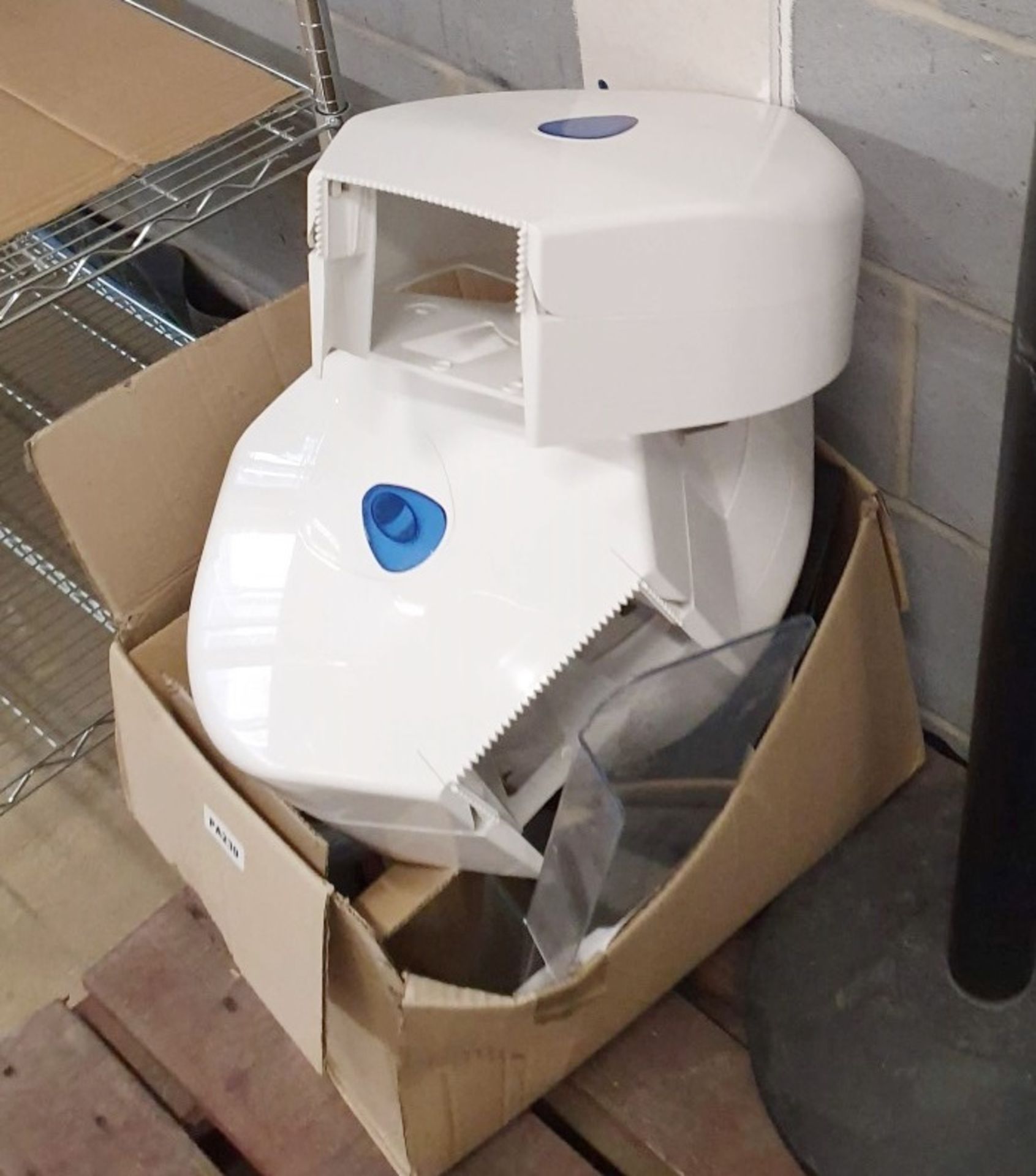 1 x Box of Various Toilet Roll Dispensers - Ref PA239 - CL463 - Location: Altrincham WA14 - Image 2 of 2