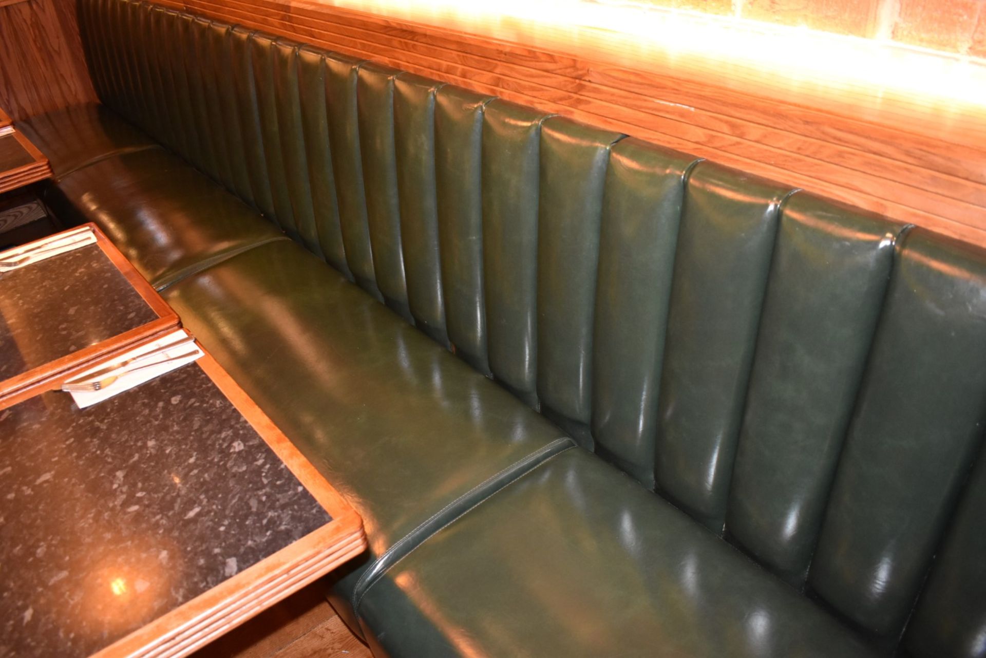 1 x Long Baquet Seating Bench Upholstered in Green Faux Leather With Ribbed Back - 33.5 Feet in - Image 7 of 9