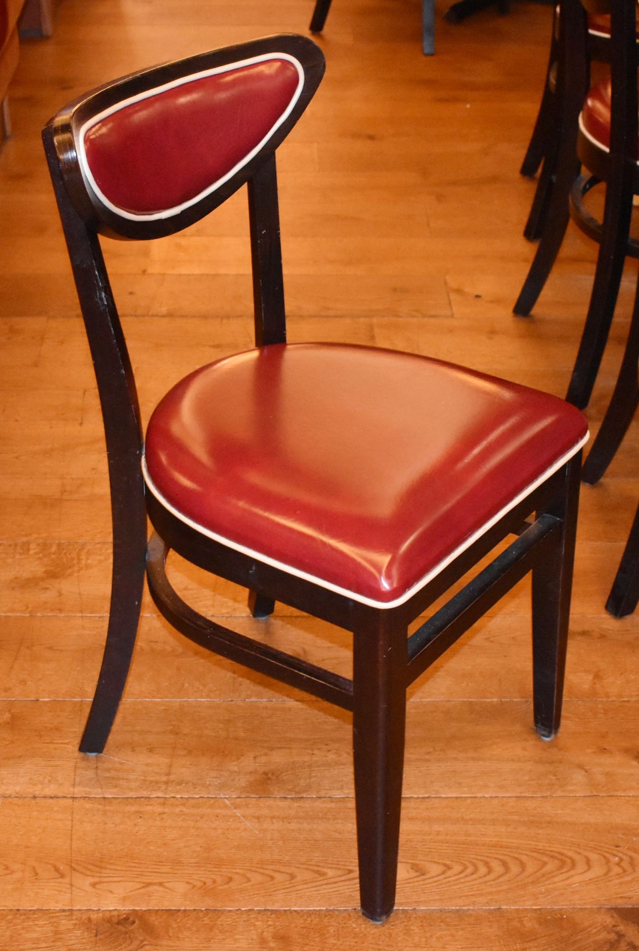 4 x American Diner Restaurant Chairs - Features Red Faux Leather Upholstery and White Piping - - Image 3 of 4