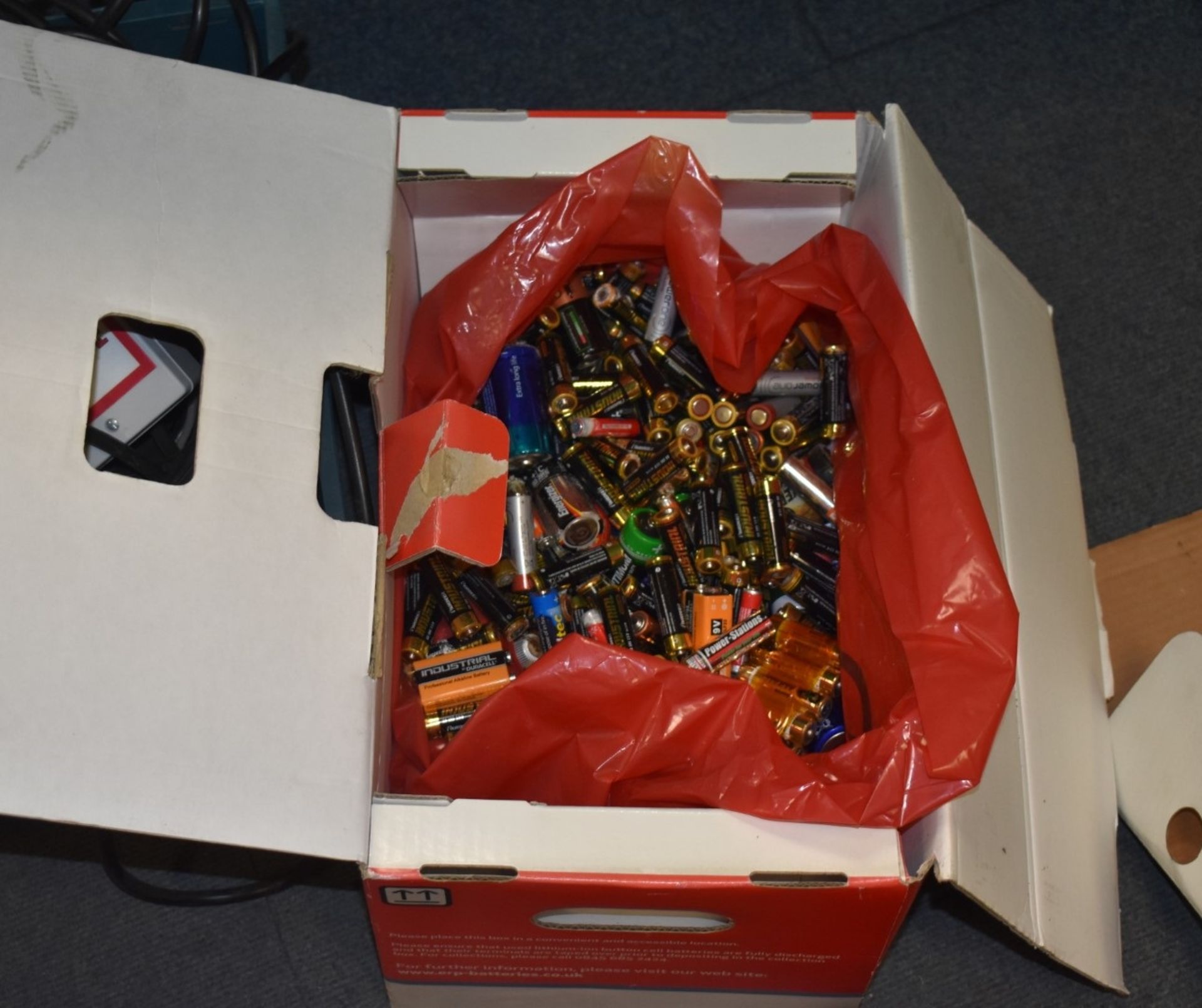 Assorted Job Lot - Includes Hard Hats, Workware, Cameras, Security Wand, Xmas Decorations, Office - Image 12 of 25