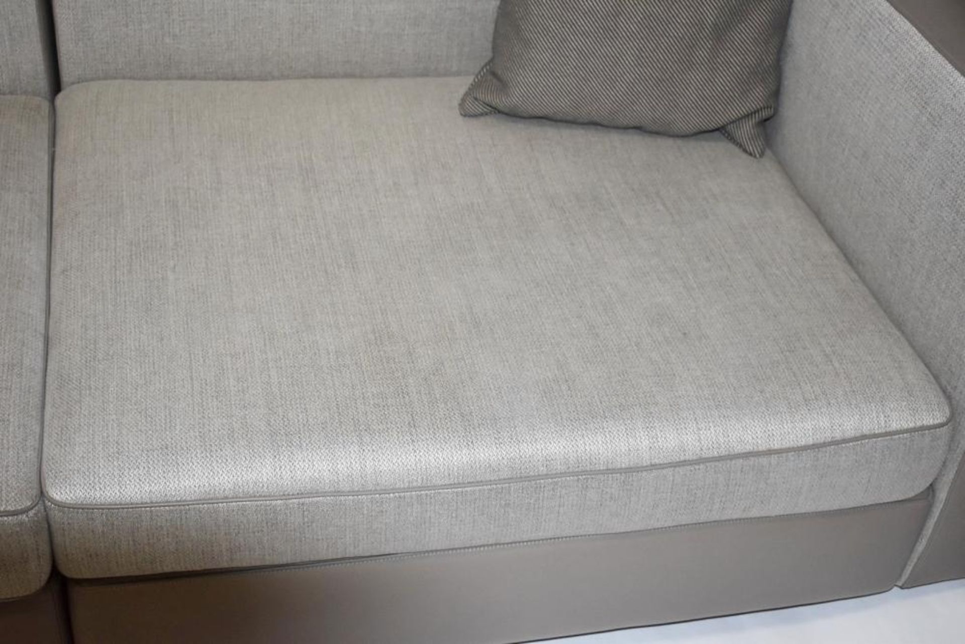 1 x POLTRONA FRAU 2-Section Modular Sofa - In Grey Fabric And Leather - Original RRP £5,639 - Image 6 of 9