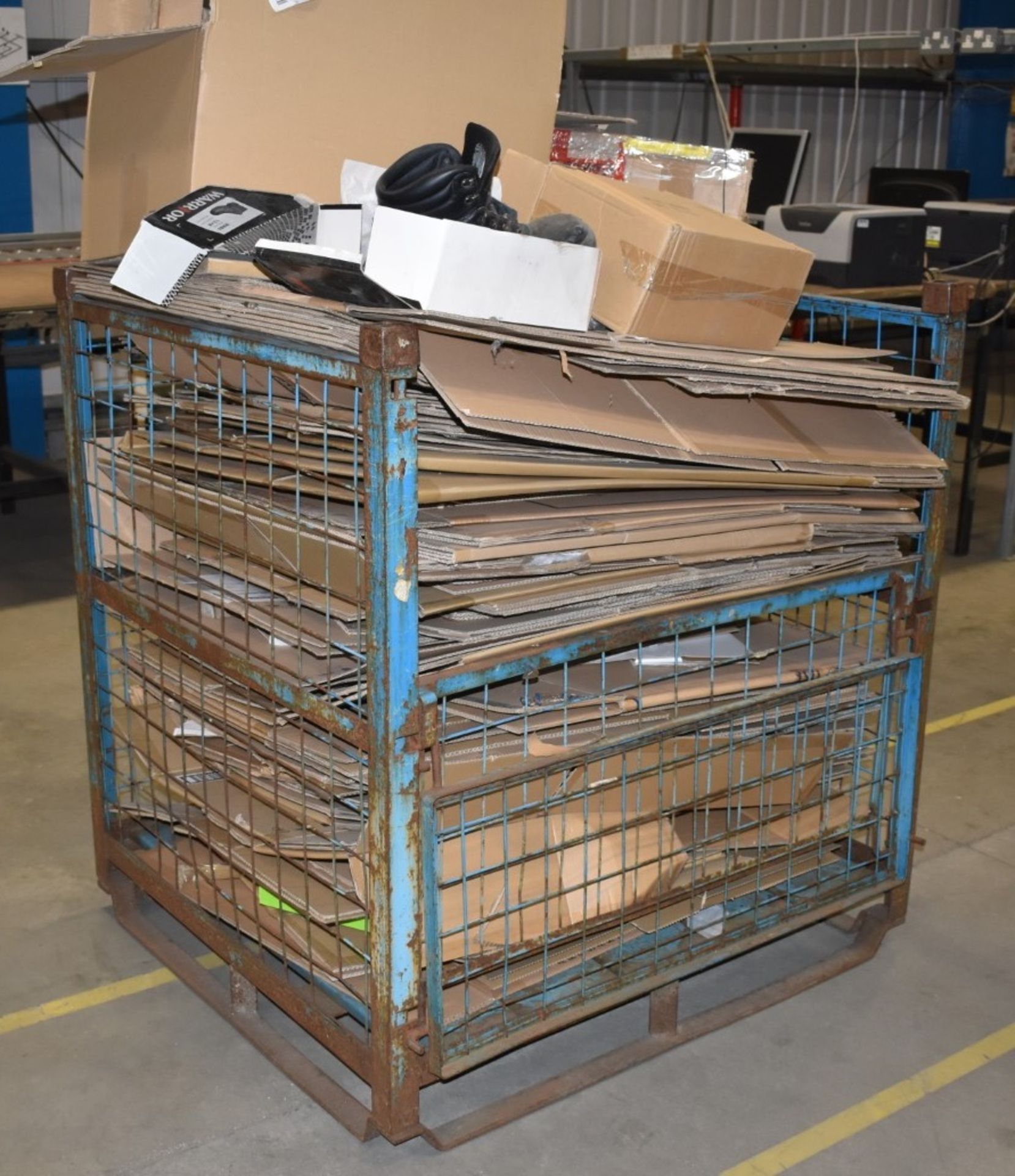 1 x Pallet Cage Full of Cardboard Packing Boxes - H116 x W120 x D100 cms - Ref FE196 WH - CL480 -