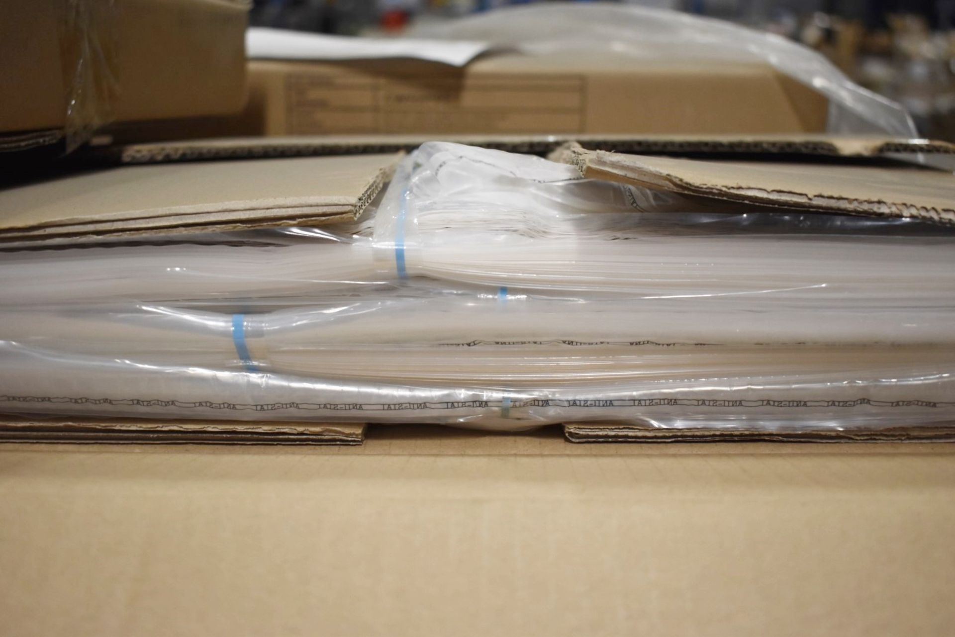 35 x Boxes of Clear Polythene Self Seal Bags - Bag Size 450x700mm - Ref LD273 - CL480 - Location: - Image 3 of 3