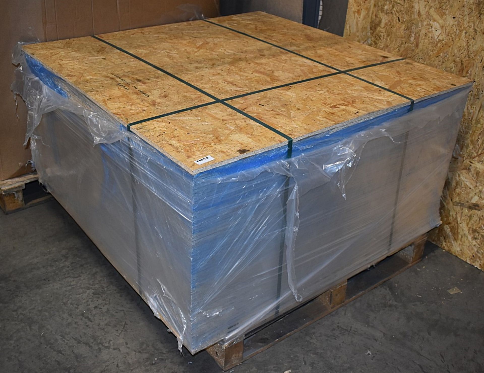 Approx 260 x Sheets of Chipboard Wood - All 60 x 60cm - Brand New - Ref FE278 - CL480 - Location: