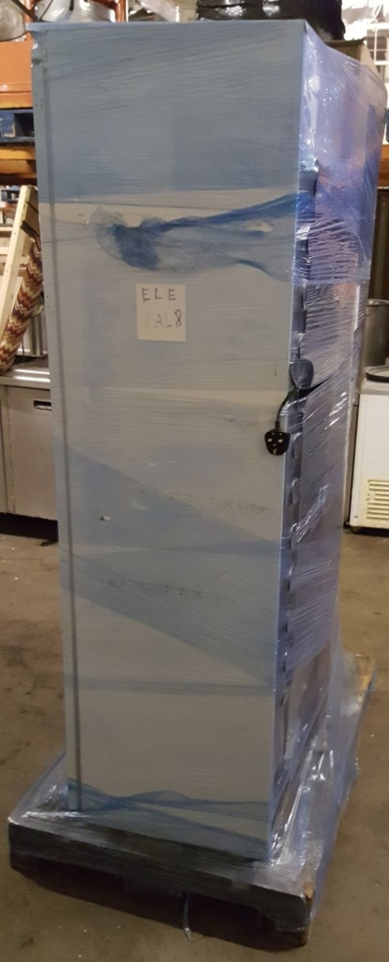 1 x Assorted Pallet of Domestic Appliances - Includes Fridge Freezer - REF: ELEPAL8 - CL011 - Image 4 of 9