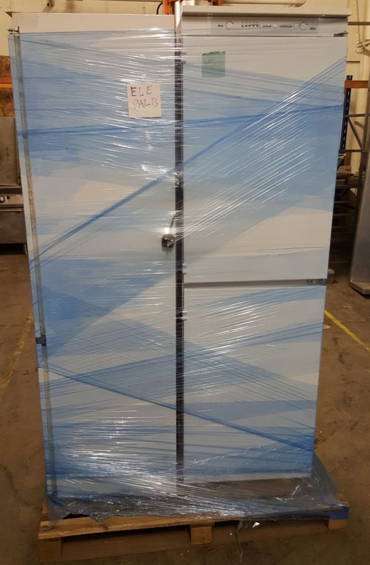 1 x Assorted Pallet of Domestic Appliances - Includes Fridge Freezer - REF: ELEPAL13 - CL011 - Image 9 of 9