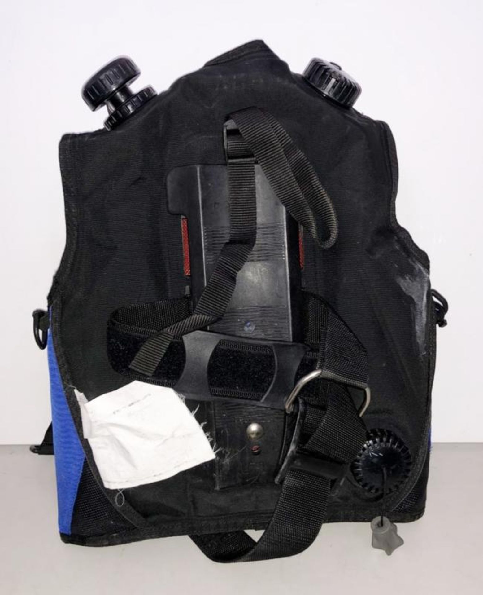 1 x XS Tigulio Dive BCD In Blue and Black - Ref: NS365 - CL349 - Location: Altrincham WA14 - Image 5 of 10