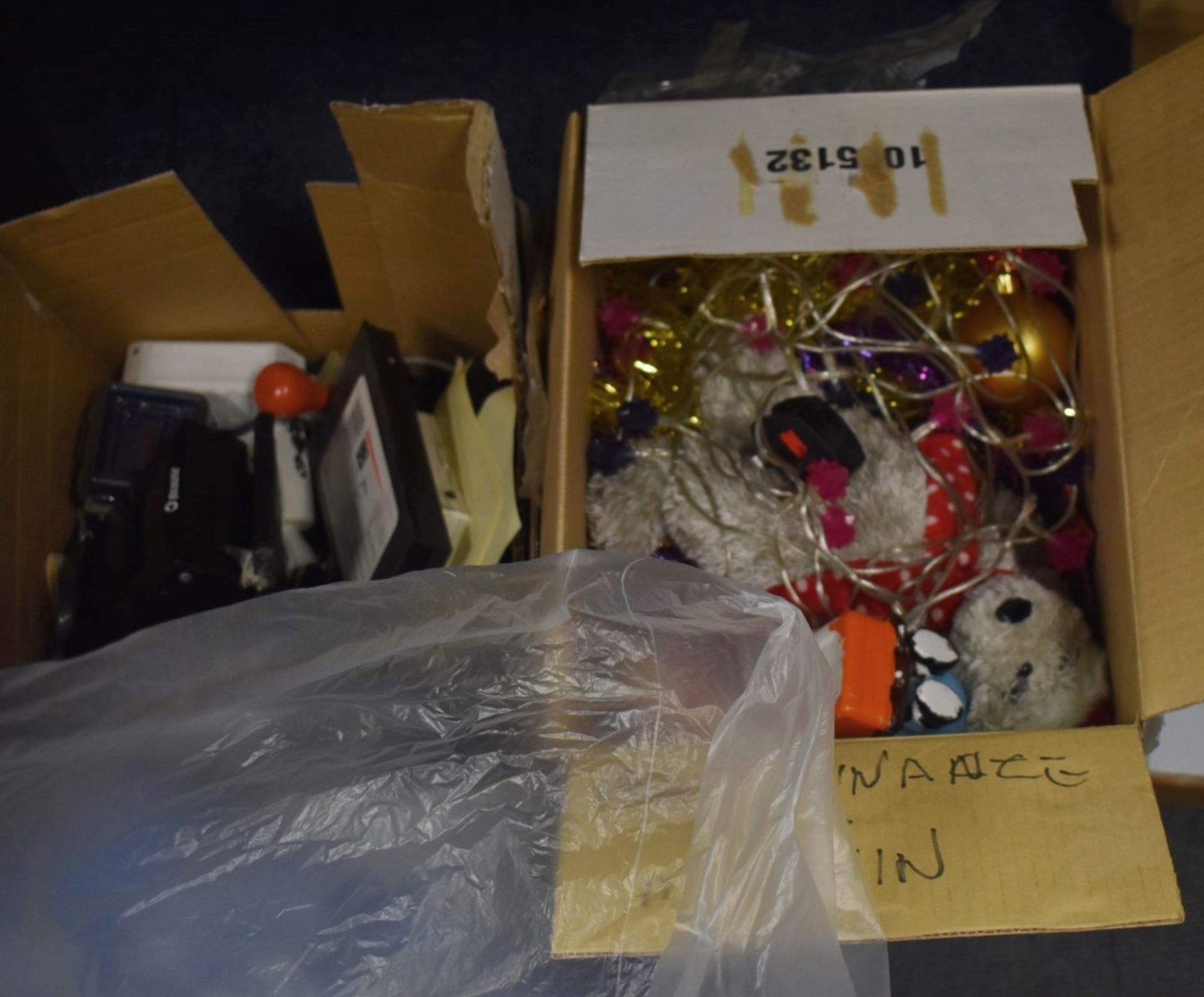 Assorted Job Lot - Includes Hard Hats, Workware, Cameras, Security Wand, Xmas Decorations, Office - Image 8 of 25