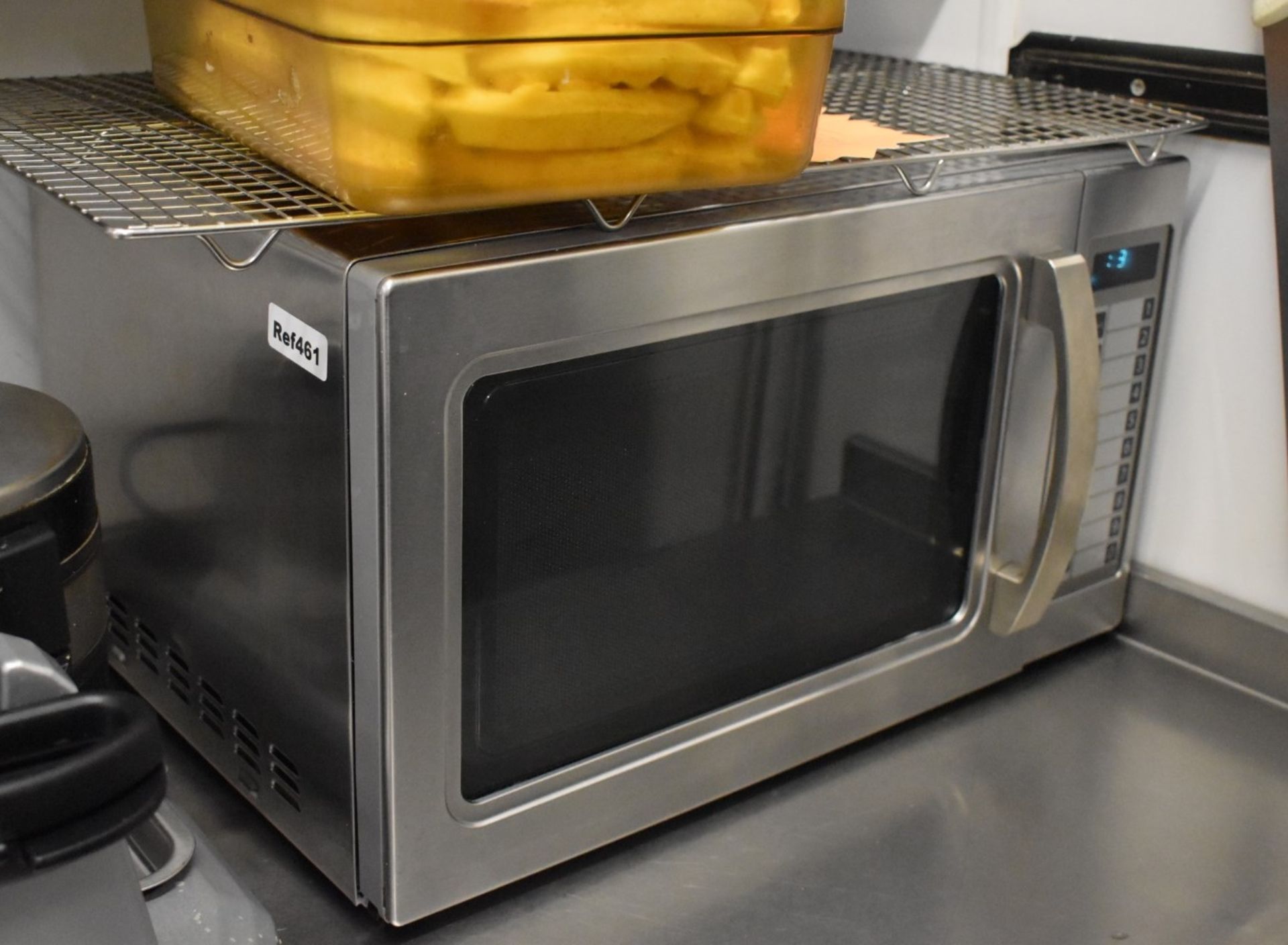 1 x Commercial Microwave Oven With Stainless Steel Finish - Ref461 - CL470 - Location: Crawley