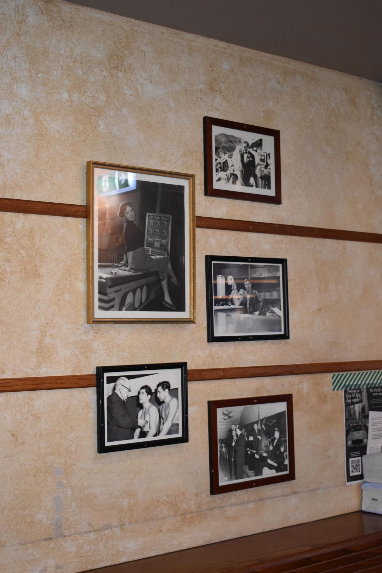 Approx 70 x Framed Pictures From American Italian Themed Restaurant - Various Sizes Included - CL470 - Image 19 of 40