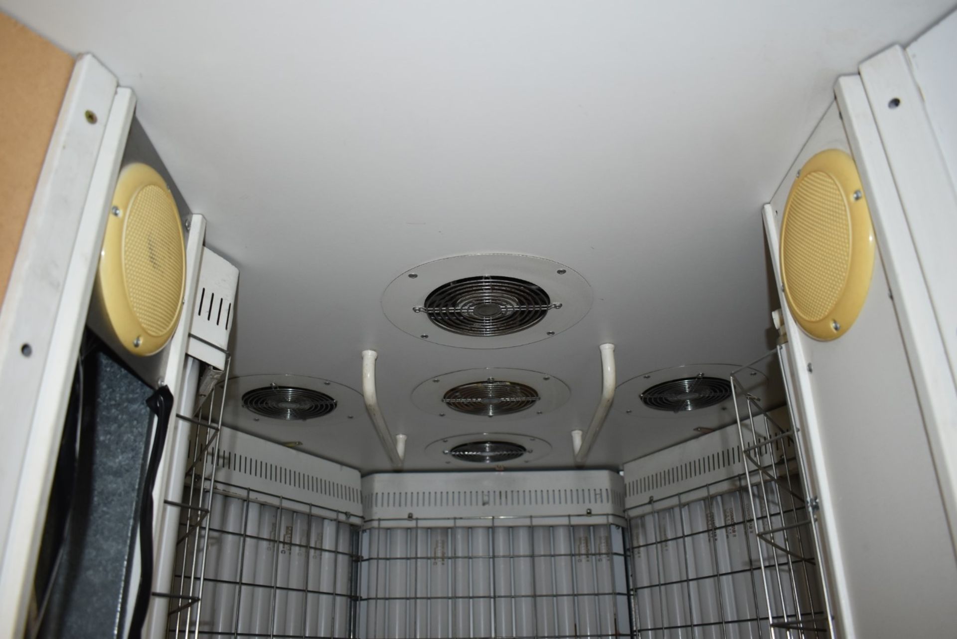 2 x Tanning Sunbeds to Include 1 x Laydown Sunbed and 1 x Standing Sunbed - Ideal For Gyms, Sunbed - Image 17 of 24