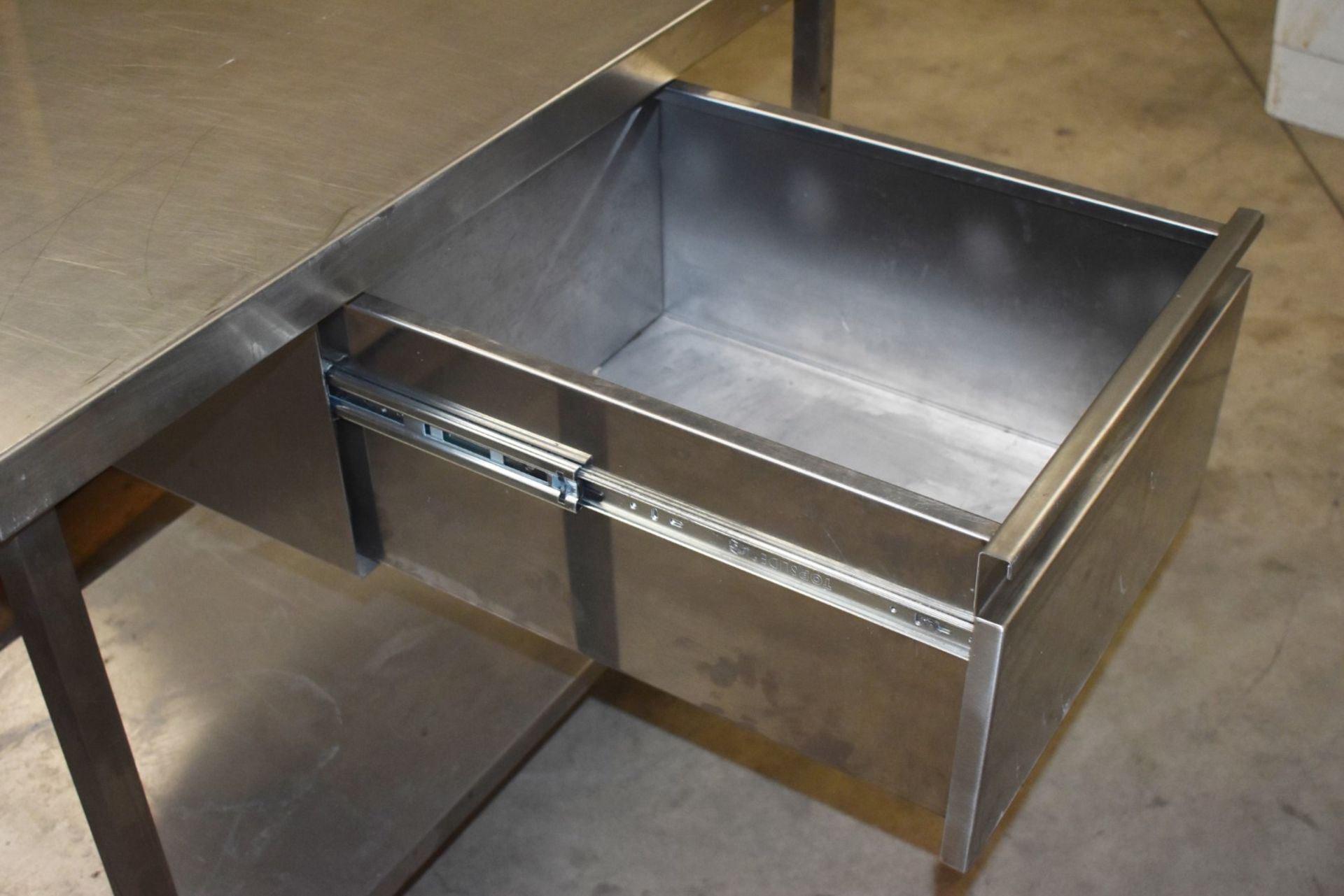 1 x Stainless Steel Prep Bench With Undershelf, Upstand and Central Drawer - H86 x W100 x D70 - Image 4 of 6