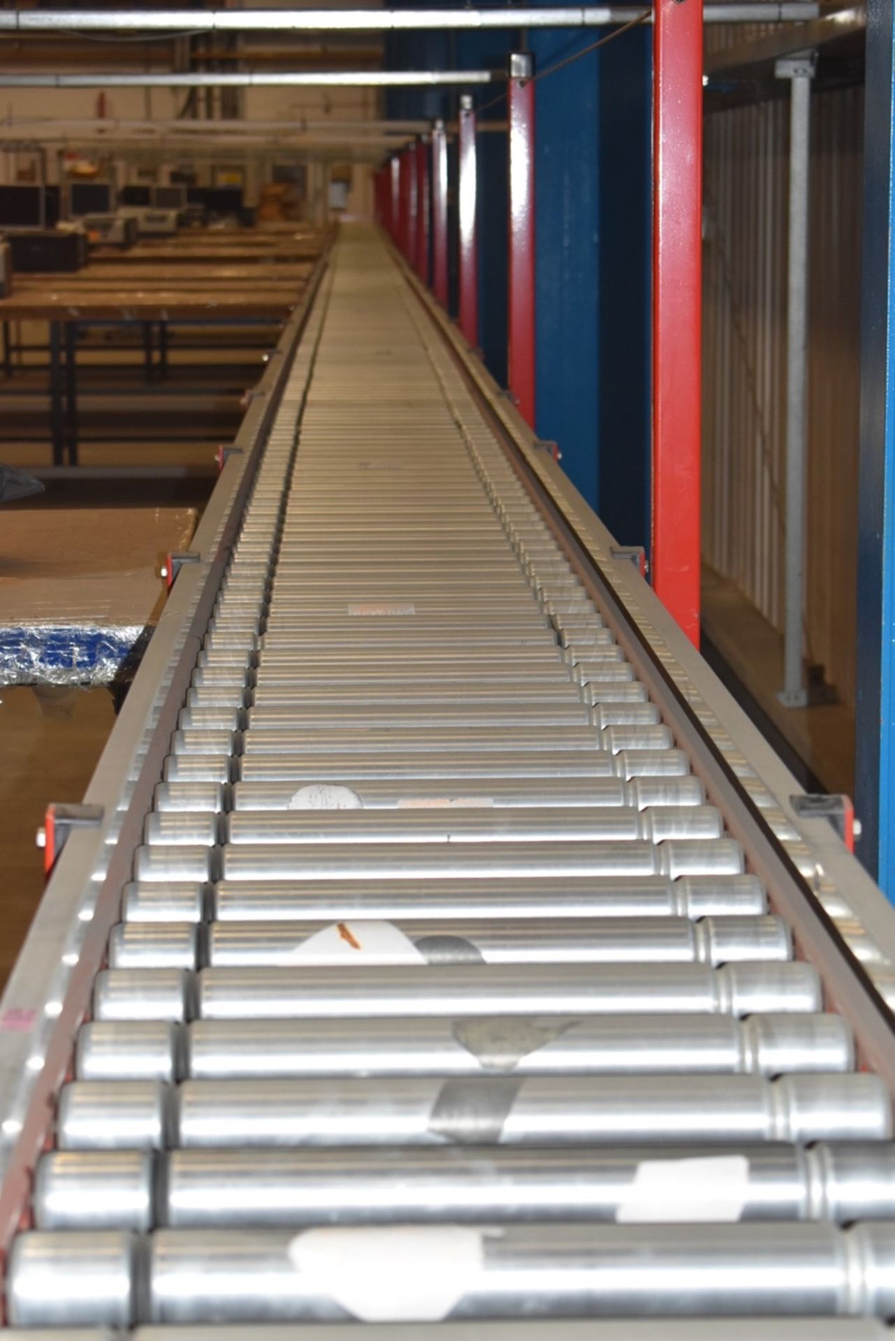 1 x Powered Conveyor Roller System - To Be Removed From Distribution Centre - Approx 140ft in Length - Image 18 of 22