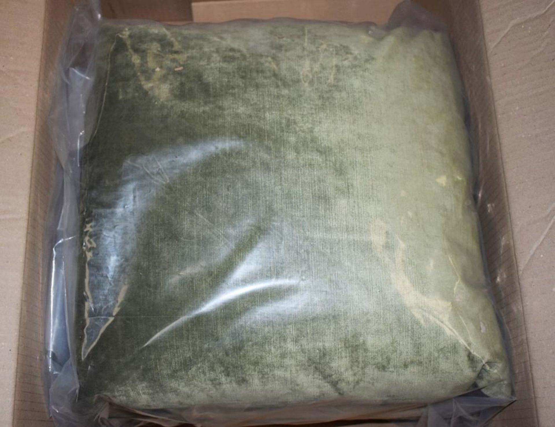 3 x FLEXFORM 'Magnum' Designer Cushions In A Shimmering Light Green Chenille Original - RRP £1,788 - Image 3 of 4