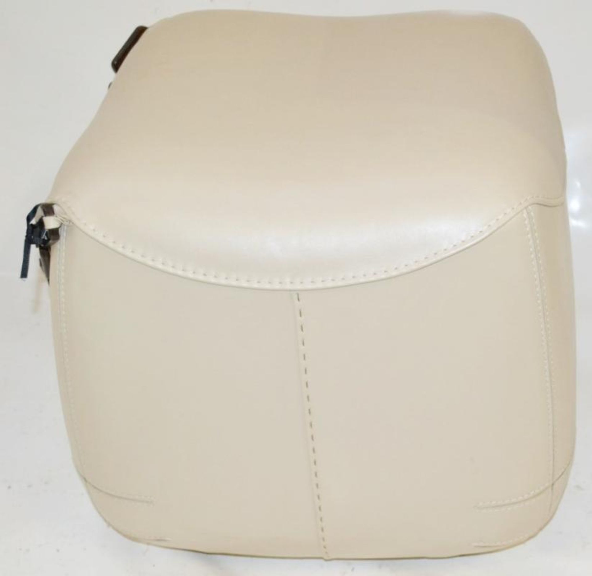 1 x Fendi 'Cat' Cream Leather Upholstered Pouffe / Ottoman - Ref: 5140500/B - Original RRP £1,779 - Image 3 of 6