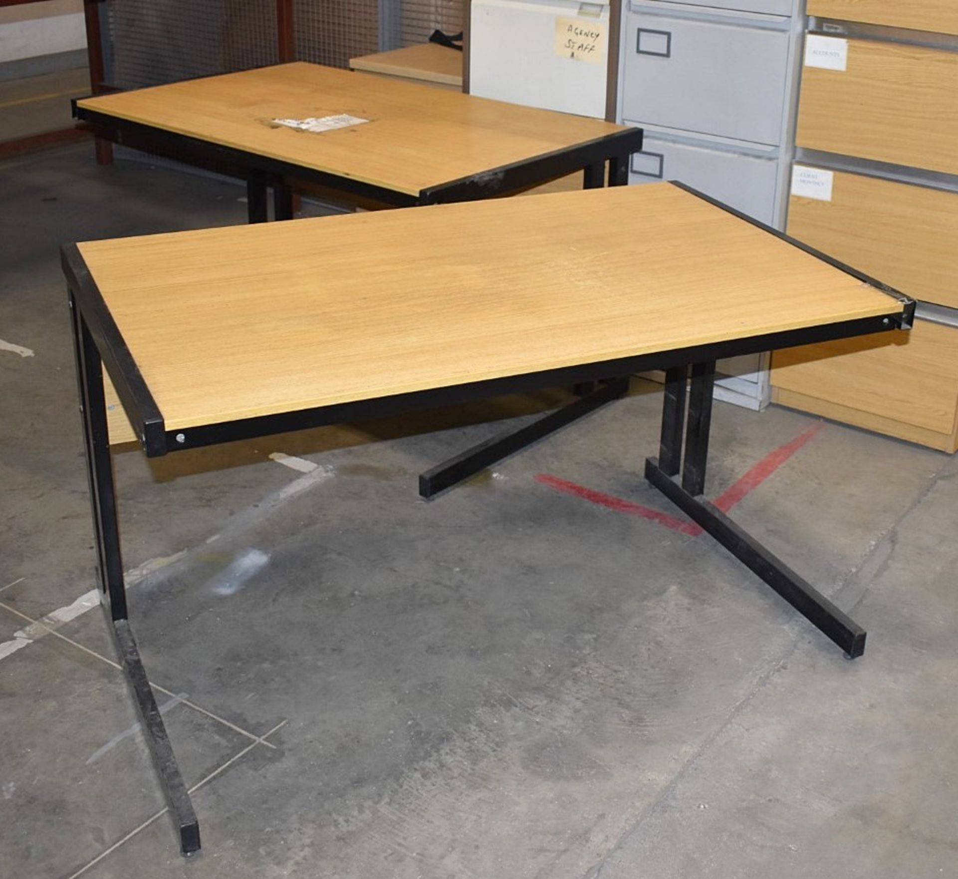 Assorted Collection of Office Furniture - Include 4 x Filing Cabinets and 2 x Desks - Ref FE200 WH - - Image 3 of 6