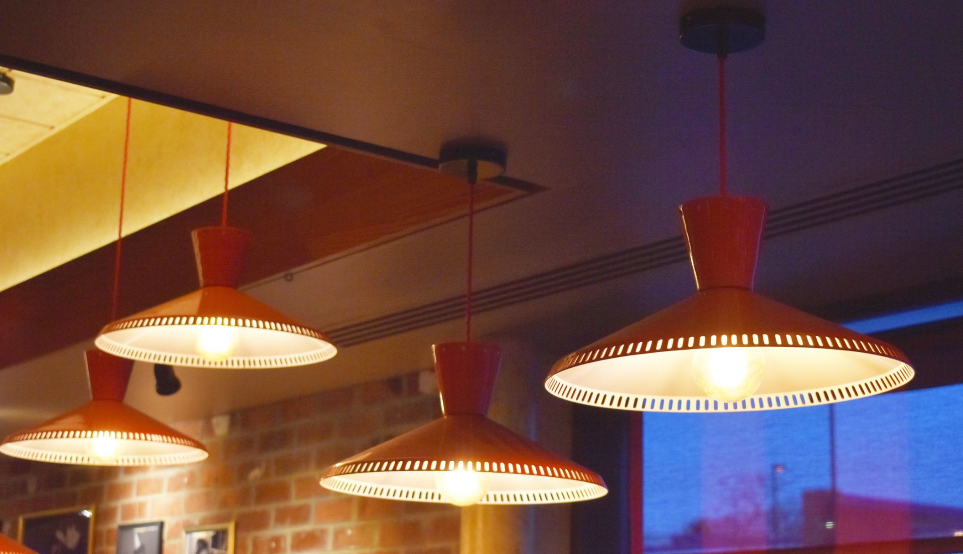 8 x Red Industrial Style Pendant Light Fittings - Ideal For Restaurants, Cafes or Kitchens - - Image 3 of 5
