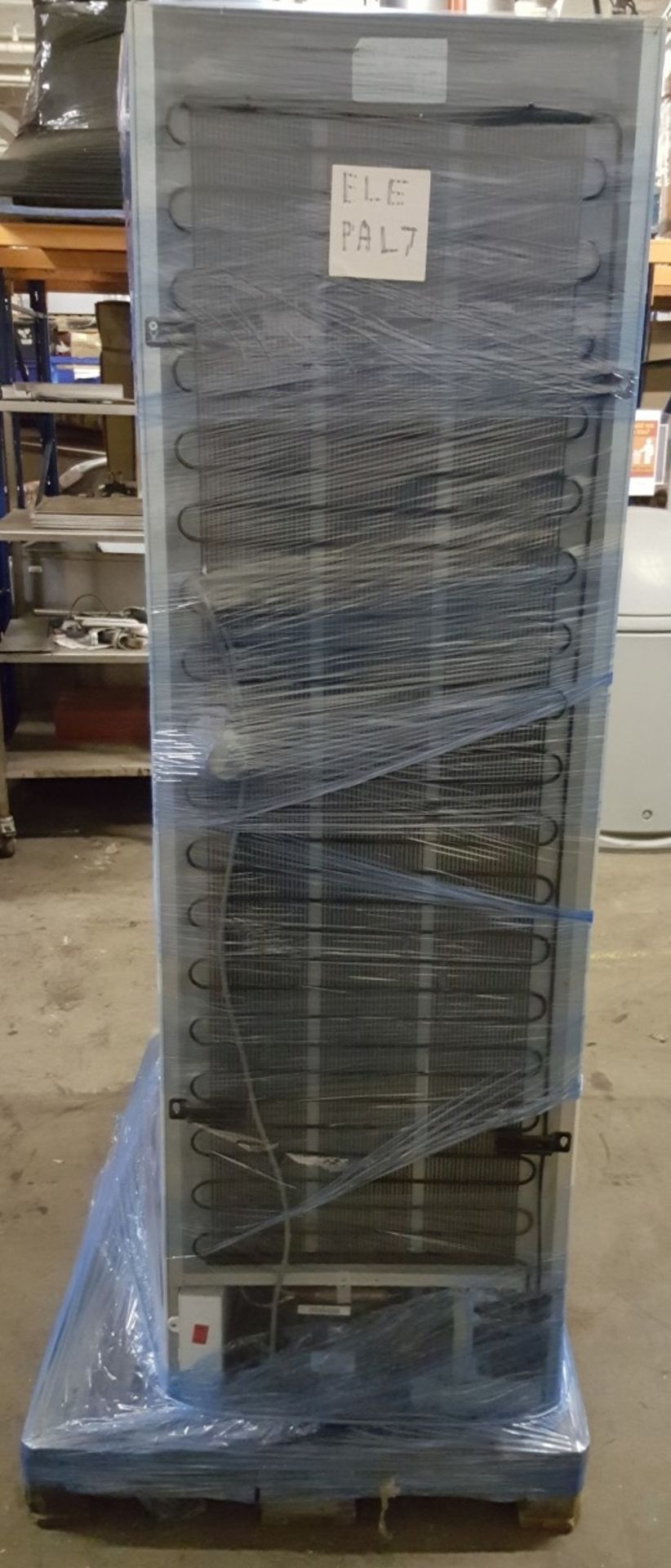 1 x Assorted Pallet of Domestic Appliances - Includes Fridge Freezer - REF: ELEPAL7 - CL011 - Image 3 of 8