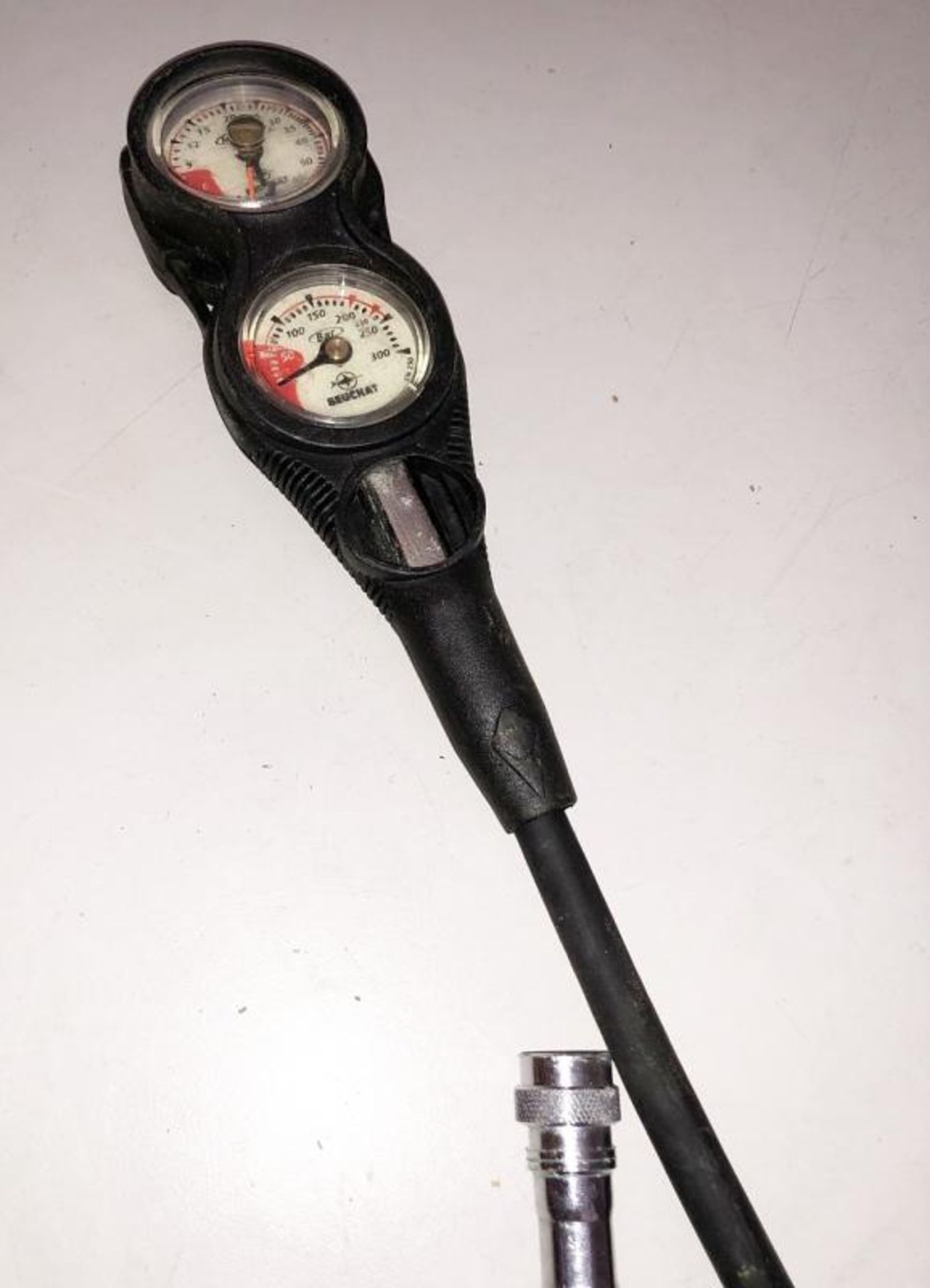 1 x Beuchat Regulator Set - Ref: NS329 - CL349 - Location: Altrincham WA14 - Used In Good Condition - Image 2 of 5