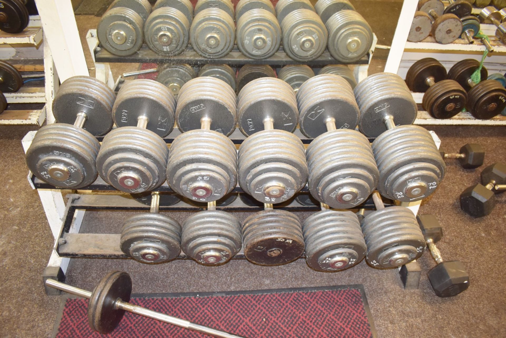 Approx 700 x Weight Lifting Weight Discs, 70 x Weight Lifting Bars, 32 x Weight Dumbells, 15 x - Image 31 of 40