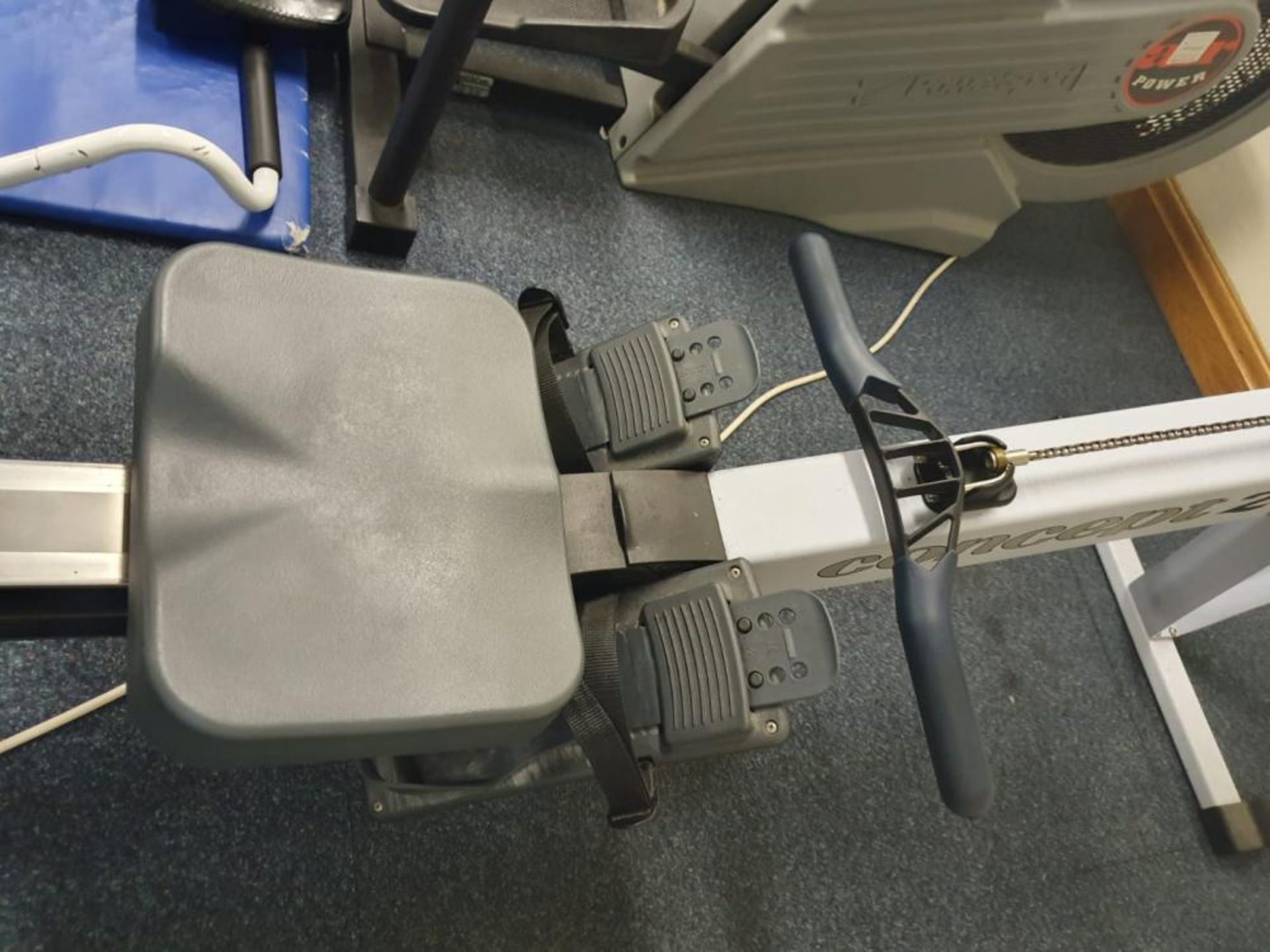 1 x Concept 2 Indoor Rower Excercise Machine - Professional Gym / Sports Equipment - CL468 - Locatio - Image 2 of 10