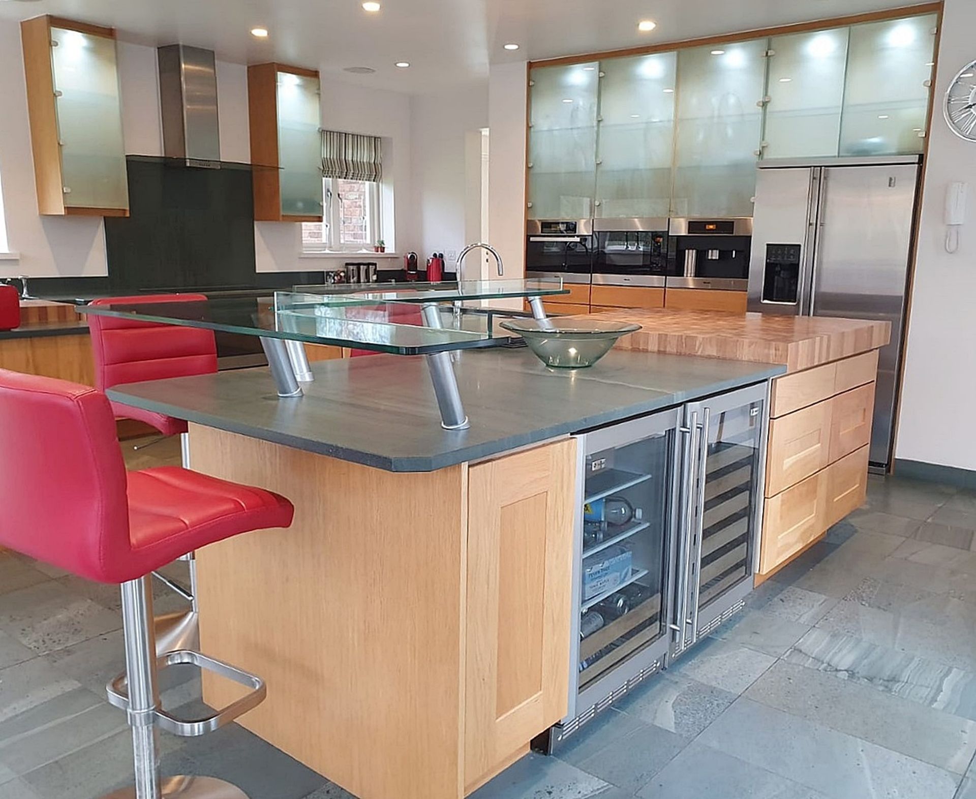 1 x Solid Oak Fitted Kitchen With Intergrated Miele Appliancess - CL487 - Location: Wigan *NO VAT* - Image 3 of 82