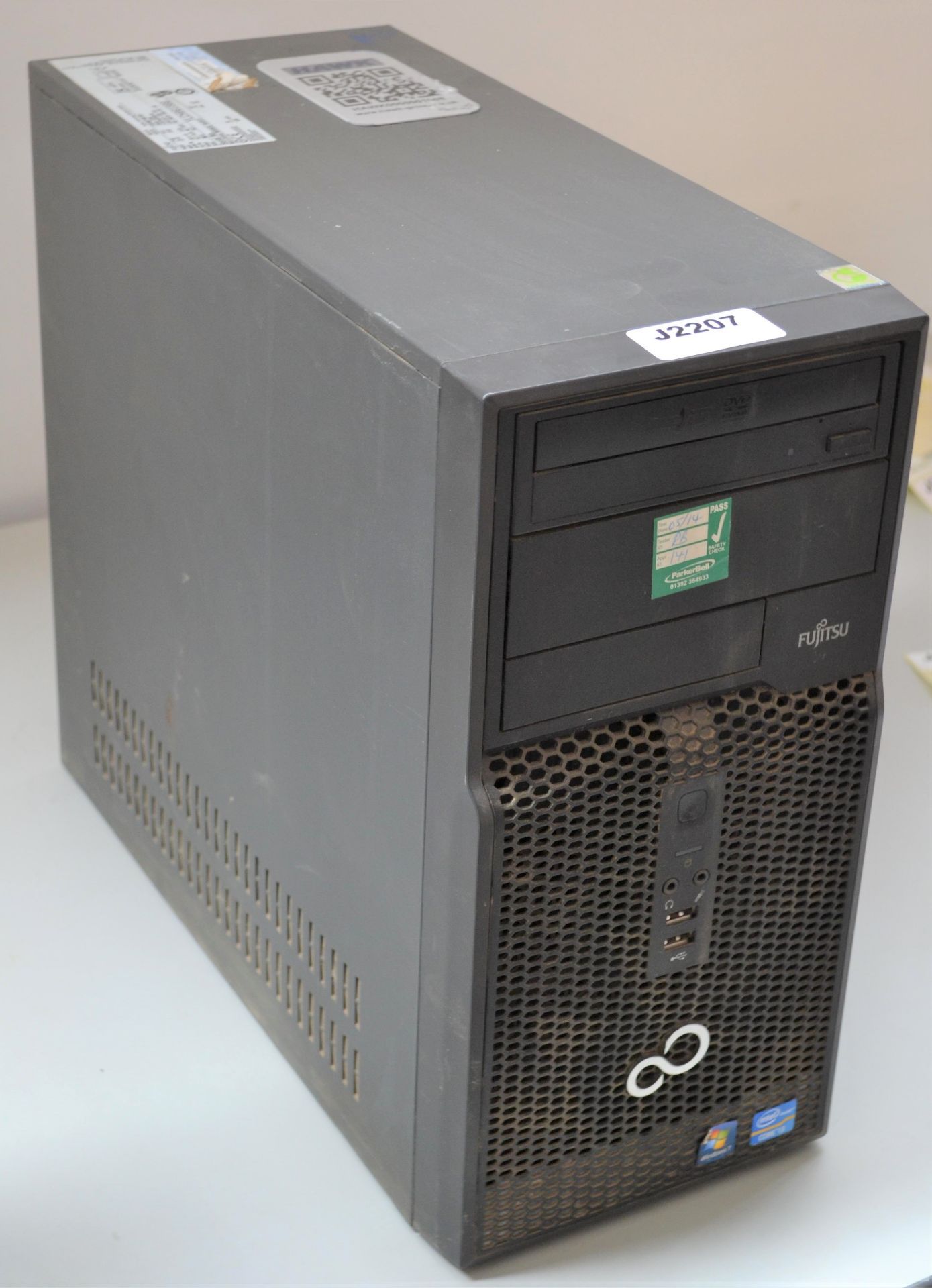 1 x Fujitsu Esprimo P400 Desktop Computer - Features Intel Core i3-2130 3.4ghz Processor and 4gb