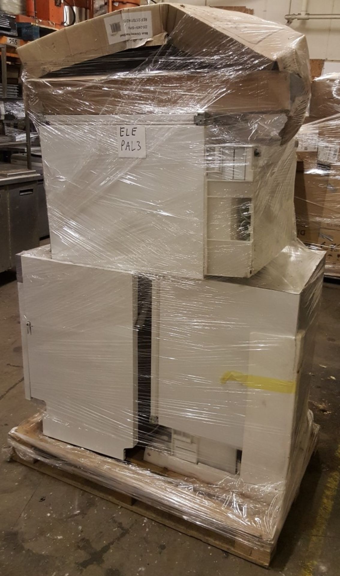 1 x Assorted Pallet of Domestic Appliances - Includes Fridges, Dishwasher & More REF: ELEPAL3 - Image 3 of 9