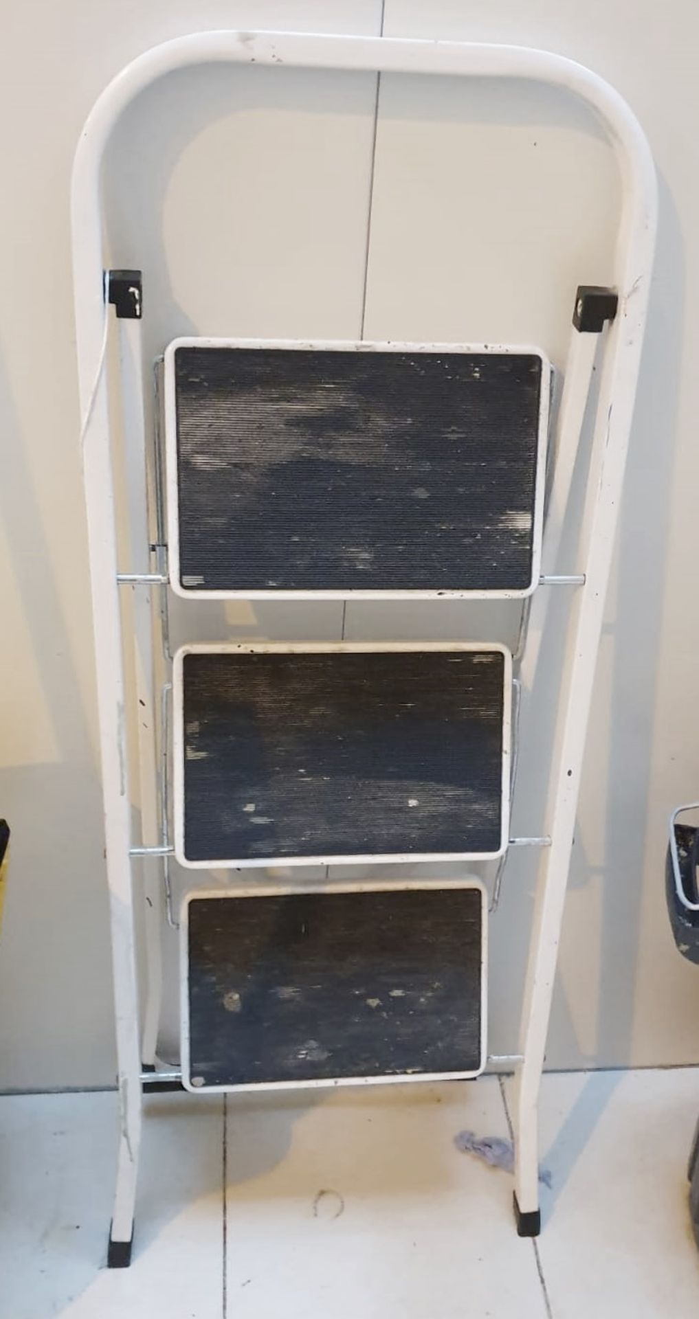 1 x Janitorial Mop And Bucket + Set Of Step Ladders - Recently Removed From A Working Commercial - Bild 3 aus 3