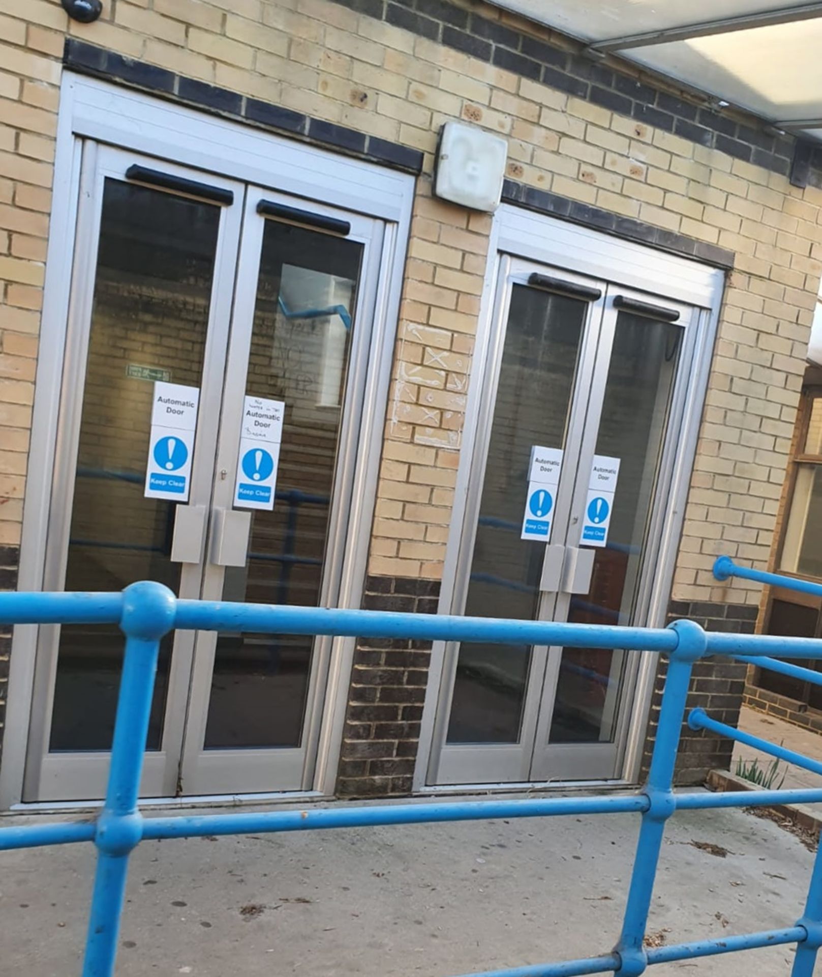 4 x Automatic External Double Doors - Metal Doors With Single Toughened Glass Panels - H240 x W123