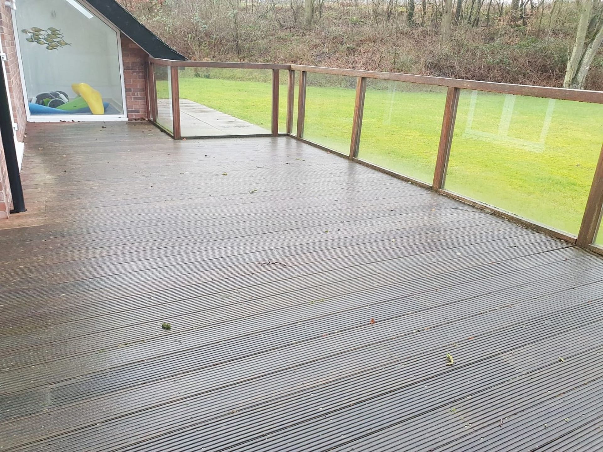 Large Quantity Of Outdoor Timber Decking & Glazed Balustrade - CL487 - Location: Wigan WN1 *NO VAT* - Image 11 of 21