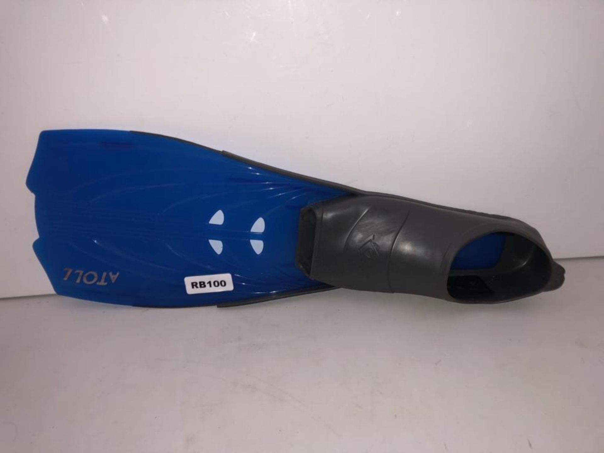 3 x Pairs Of New Atoll Diving Fins - CL349 - Location: Altrincham WA14 - Image 5 of 15