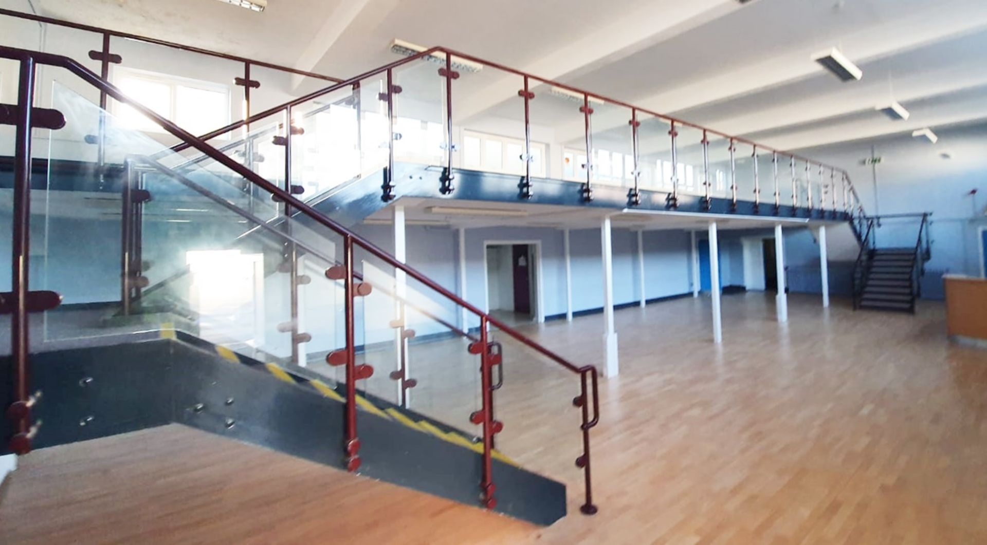 1 x Mezzanine Floor With Two Sets of Floating Stairs and Glazed Safety Panels With Hand Rails - From - Image 4 of 18