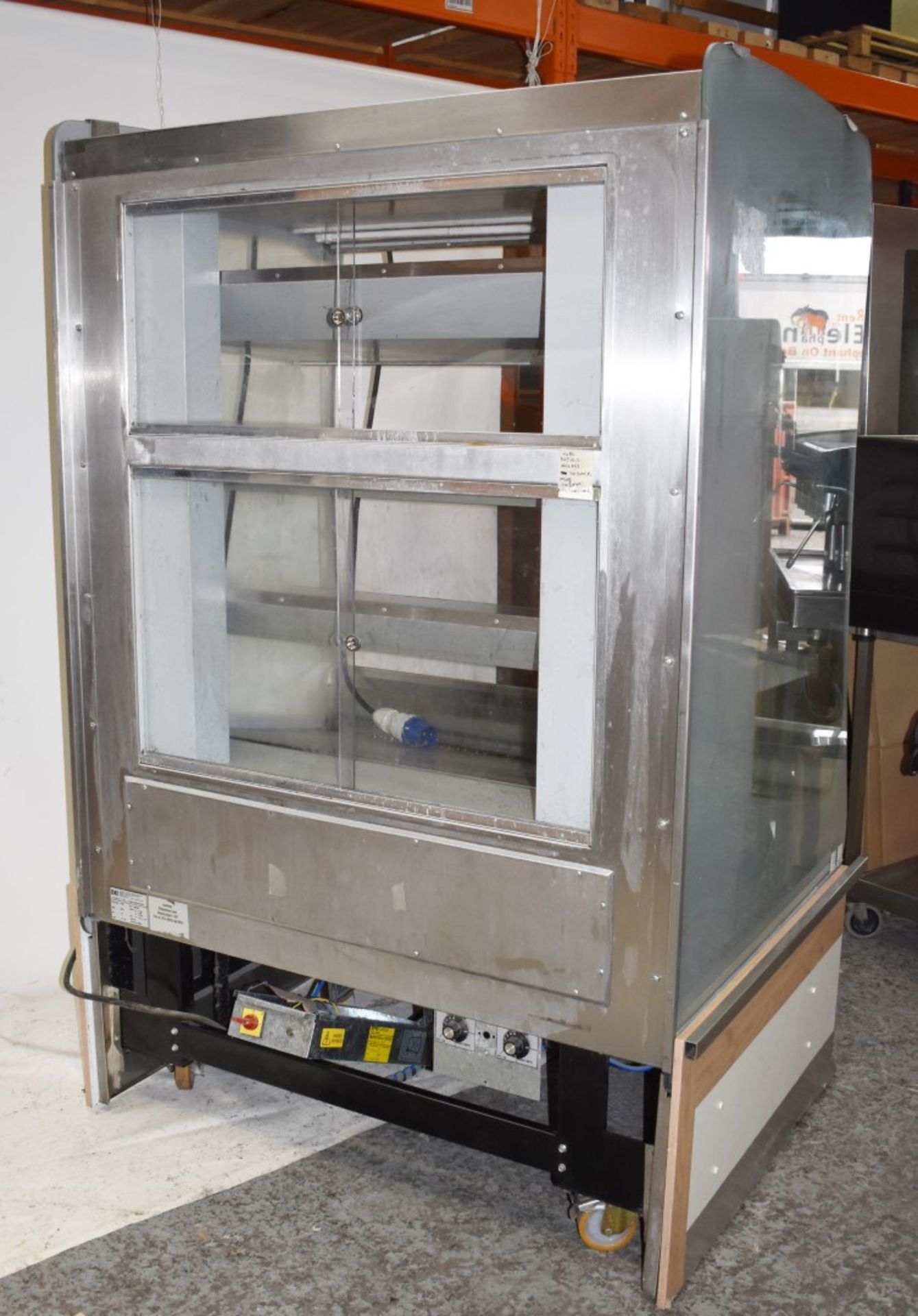 1 x BBQ King BKI MHC4 Hot Multi-tier Display Case/Heated Merchandiser Display Unit With Rear - Image 2 of 10