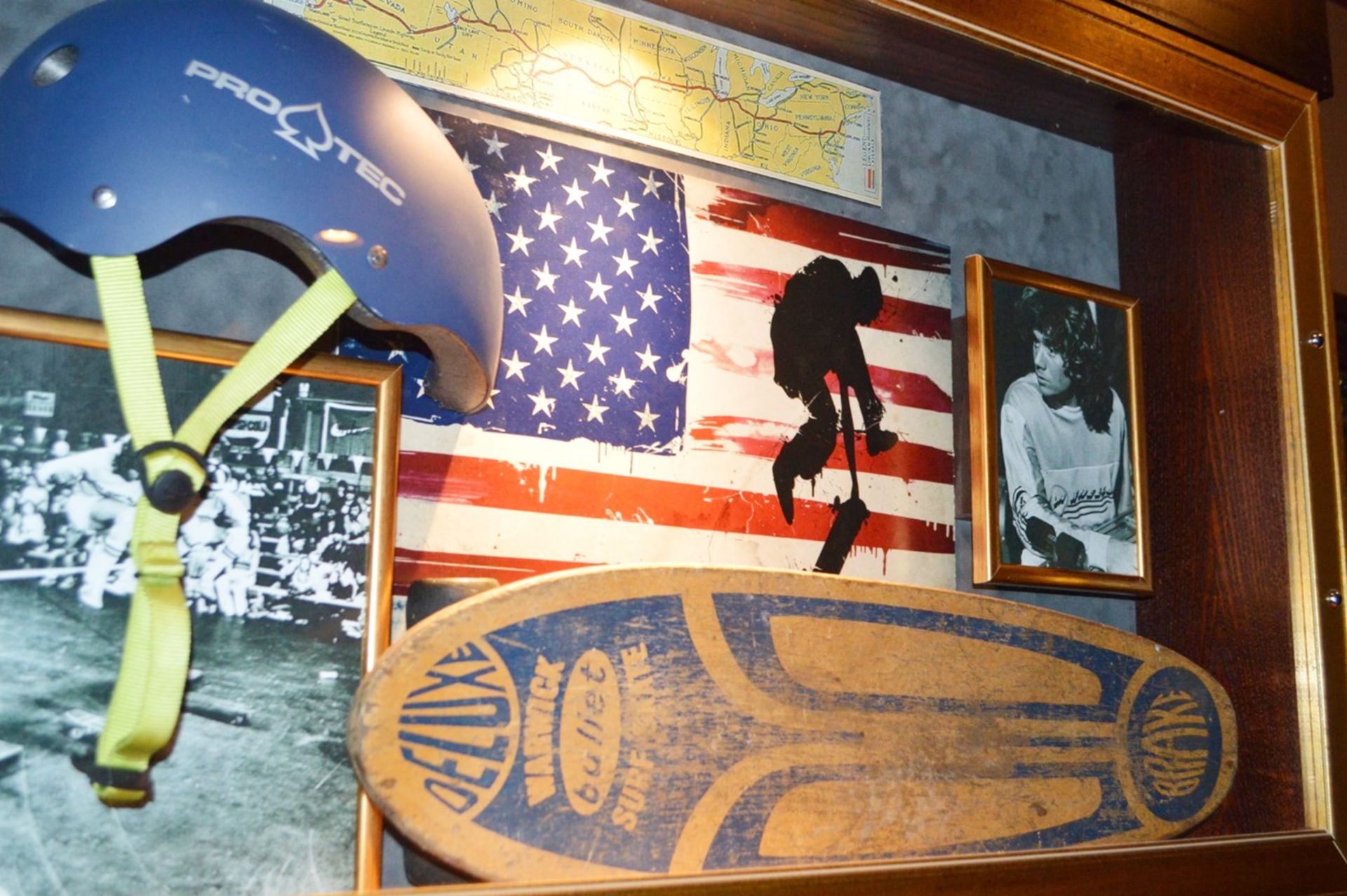 1 x Americana Wall Mounted Illuminated Display Case - SKATEBOARDING - Includes Various Images, - Image 2 of 8
