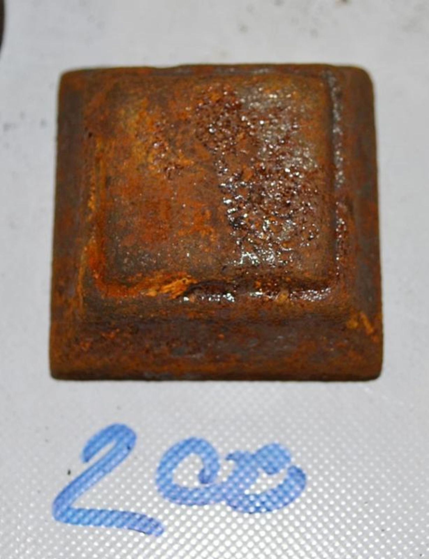 200 x Iron Square Caps - CL464 - Location: Liverpool L19 - Used