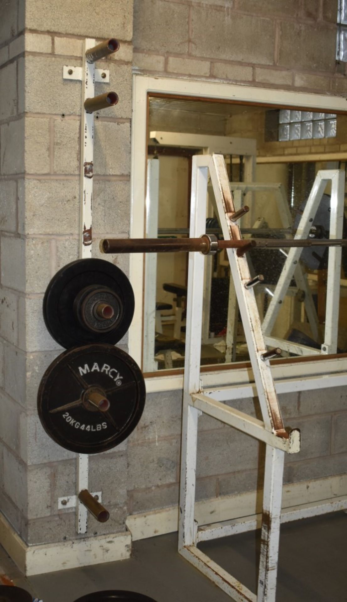 Approx 700 x Weight Lifting Weight Discs, 70 x Weight Lifting Bars, 32 x Weight Dumbells, 15 x - Image 21 of 31