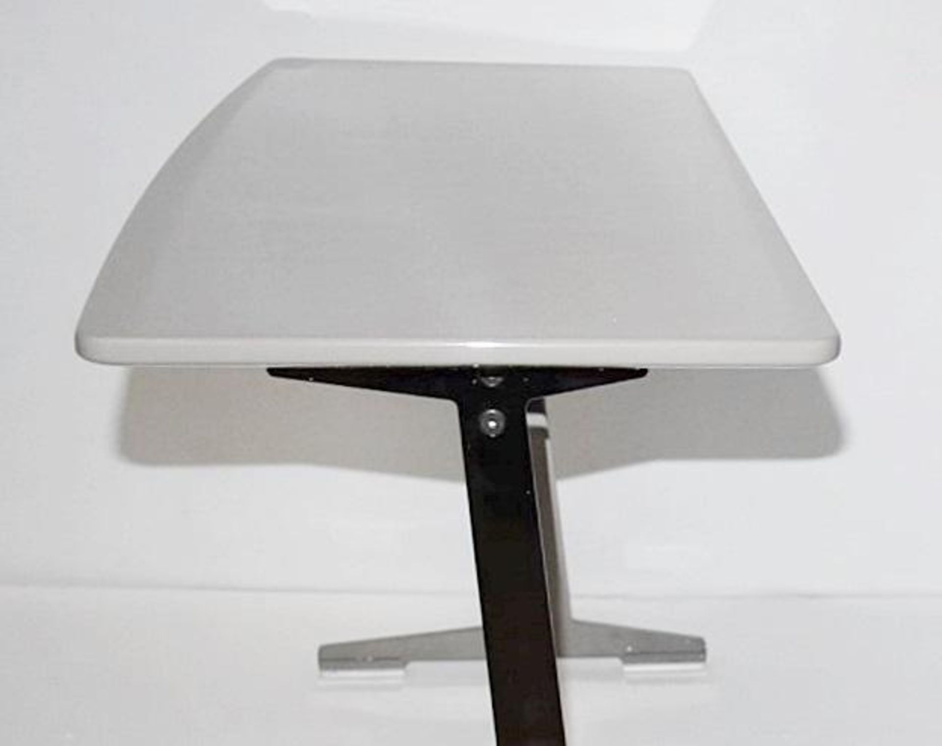 1 x FLEXFORM 'Cestone' Italian Made Designer Slot-In Sidetable In Dove Grey & Chrome - RRP £1,573 - Image 2 of 8