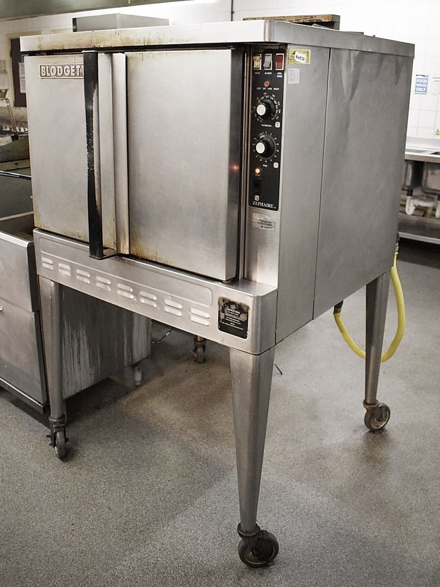 1 x Blodgett Zephaire Natural Gas Convection Oven on Castors - Stainless Steel Finish - CL461 -