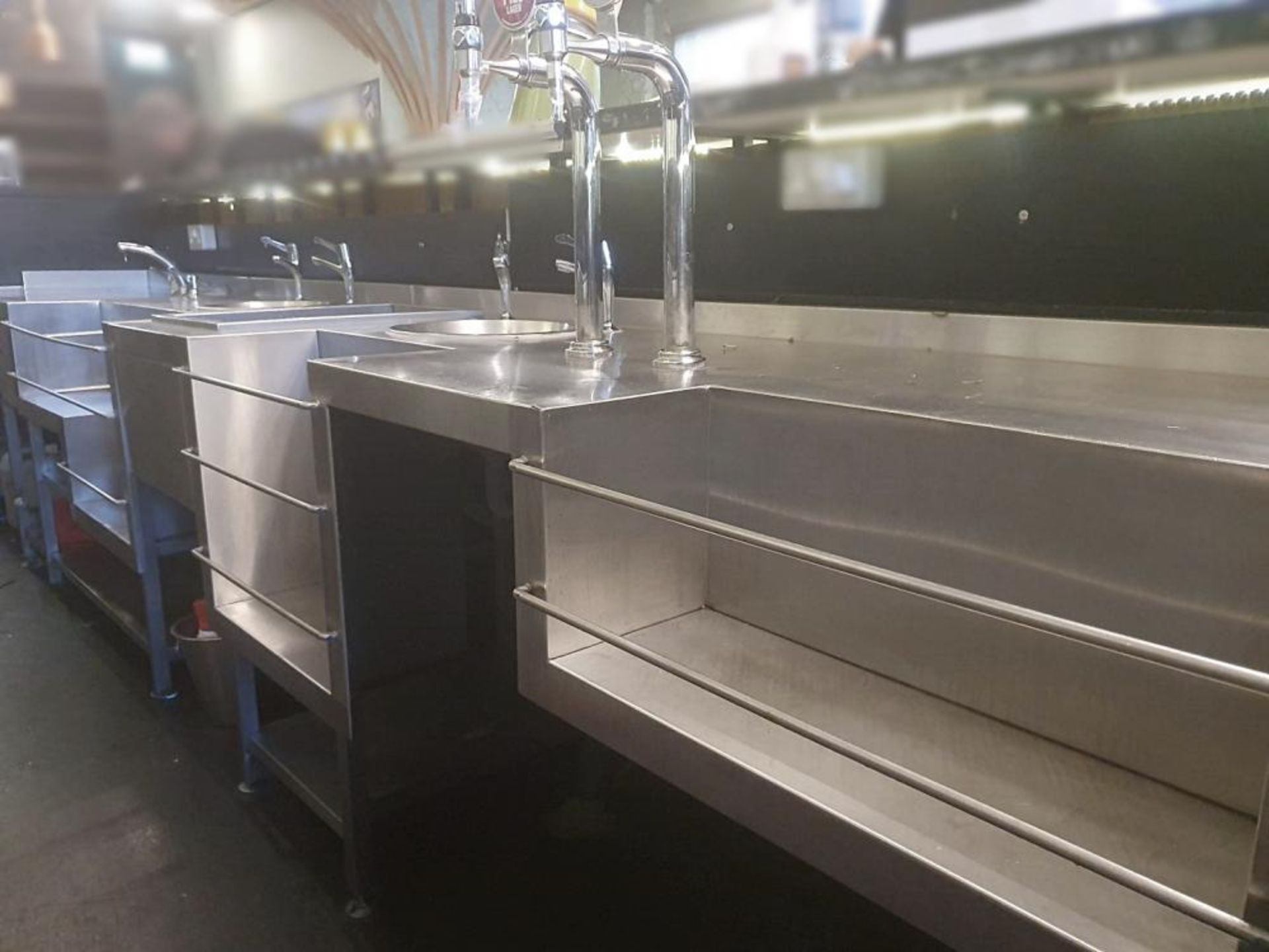 1 x Stainless Steel Back Bar - Features Hand Basins, Ice Wells With Bottle Speed Rails and More - Di - Image 2 of 10