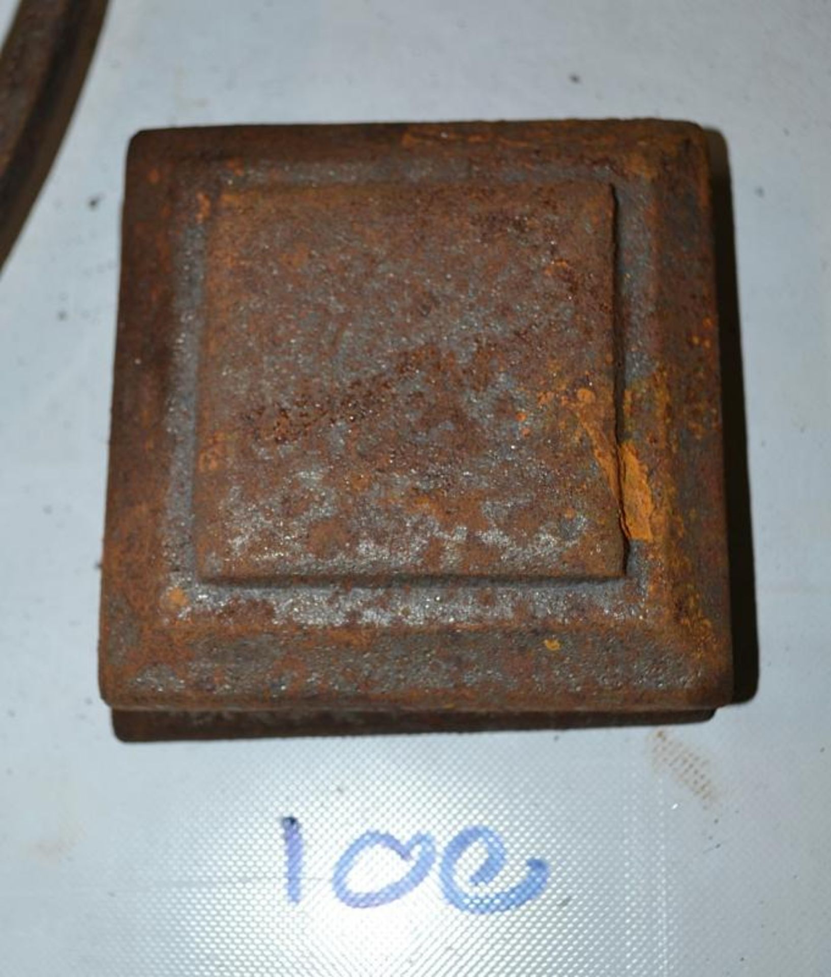 100 x Iron Square Caps - CL464 - Location: Liverpool L19 - Used