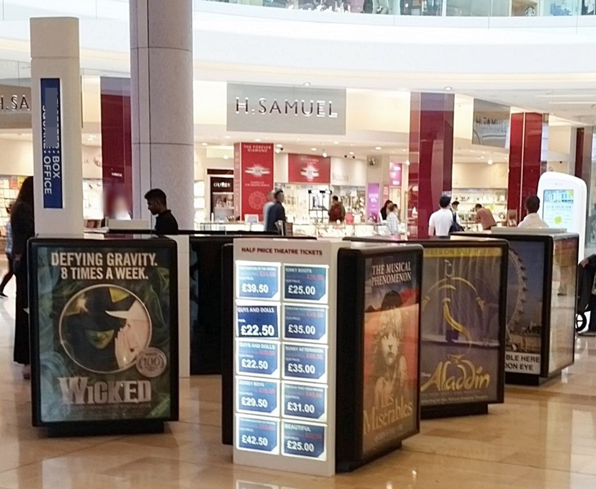 1 x Bespoke Resin / Corian Retail Kiosk / Counter + 4 x Advertising Display Cubes And 2.6 Totem Pole - Image 10 of 10