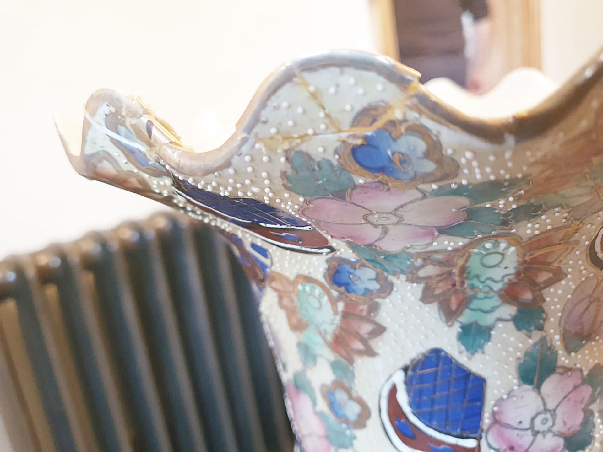 3 x Matching Vintage Japanese Vases *Please Read Main Description* Location: Maidstone Kent - Image 12 of 16