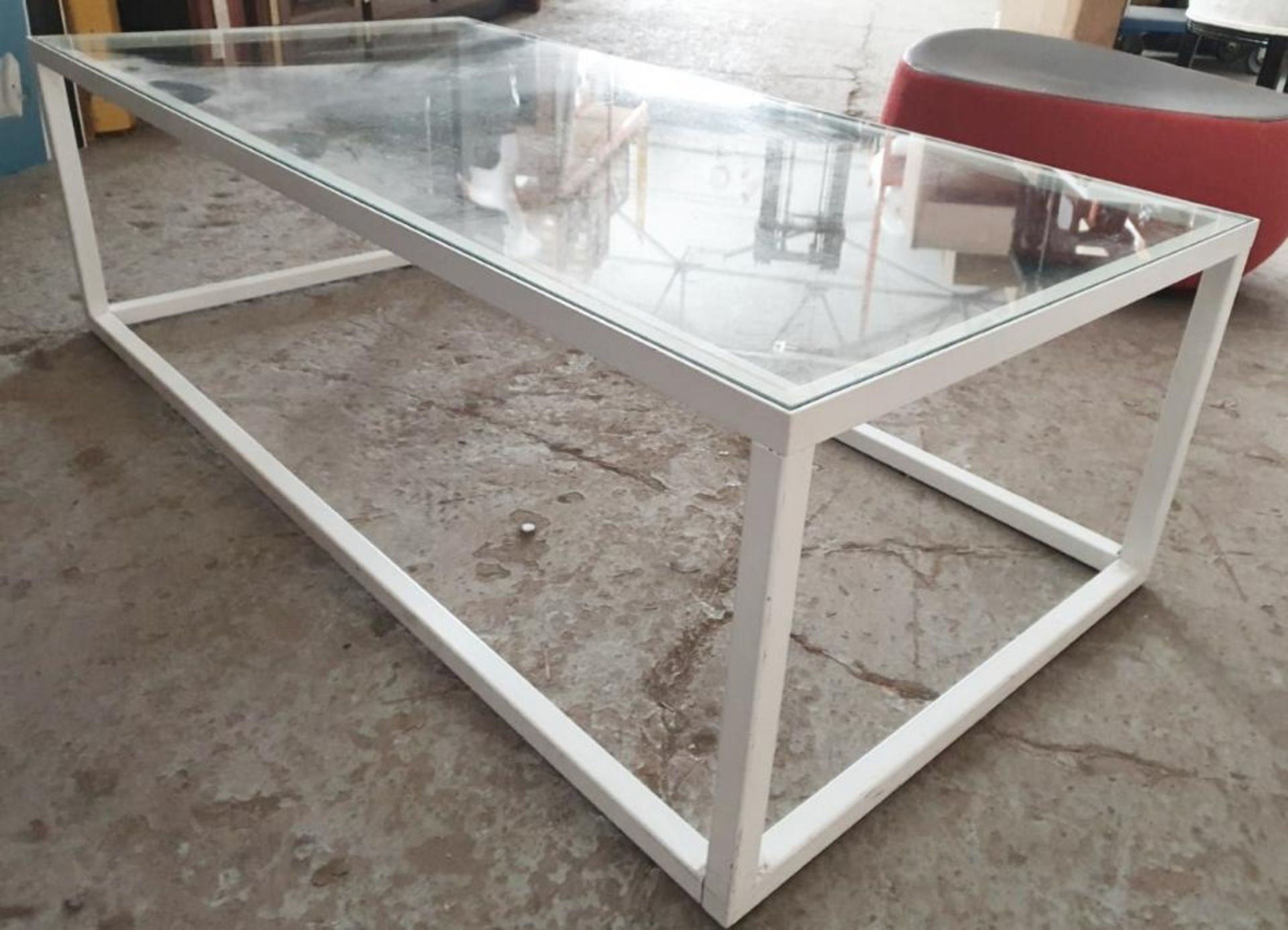 1 x Rectangular Glass-Topped Coffee Table - Pre-owned Item - £1 Start, No Reserve - Image 3 of 4