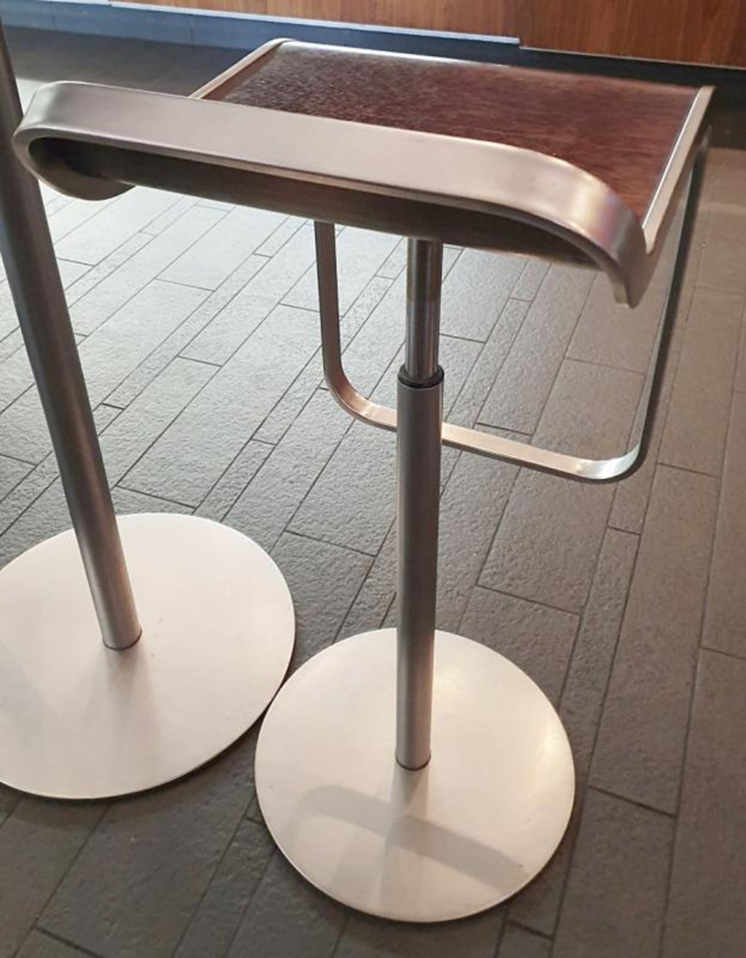 5 x Lapalma 'LEM' Heavy Duty Commercial Italian Stools With Oak Seats And Adjustable Hydraulic Aided - Bild 7 aus 10