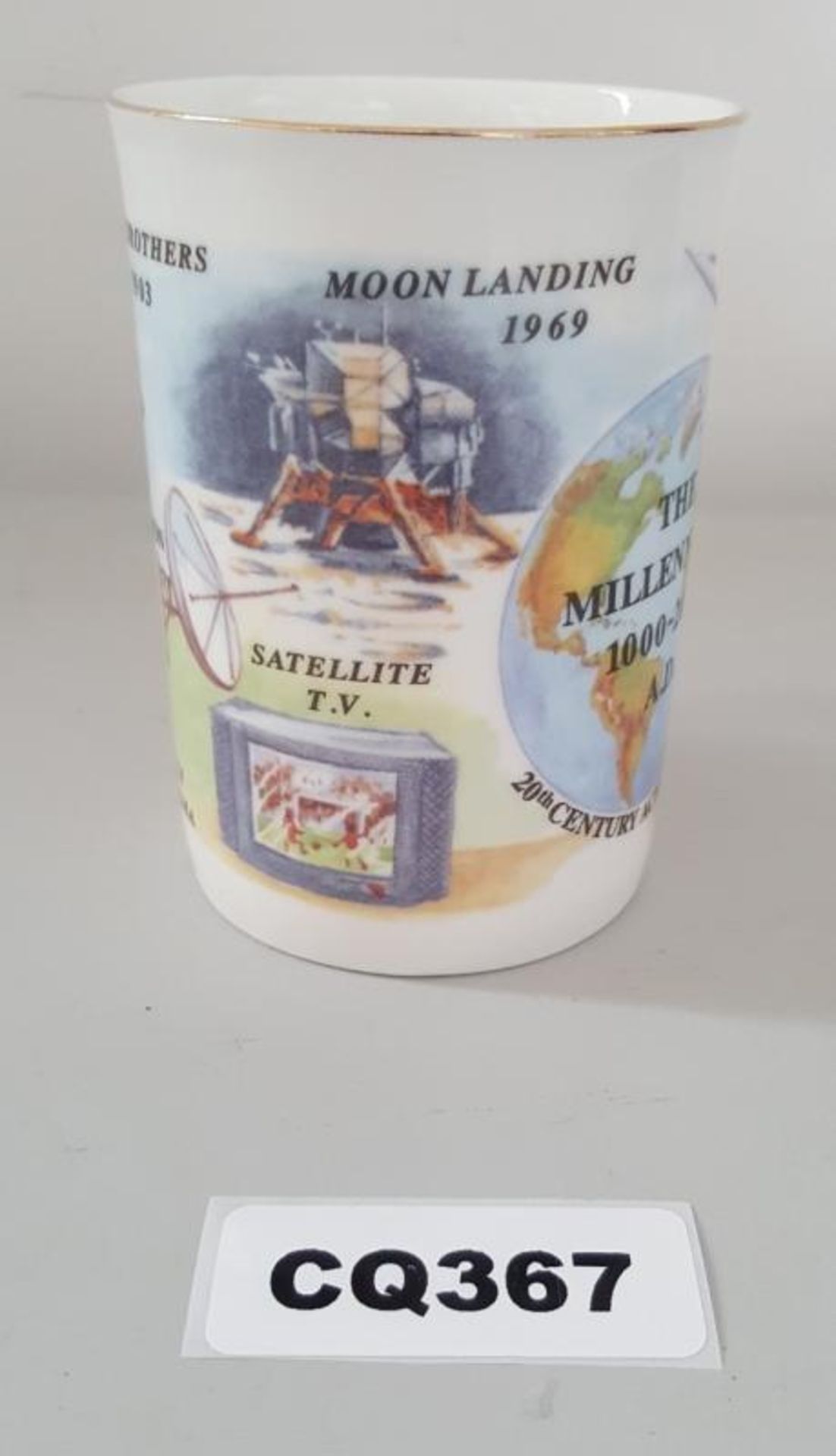 1 x Bone China The Millennium 2000 Mug - Ref CQ367 E - CL334 - Location: Altrincham WA14 NO VAT - Image 5 of 5