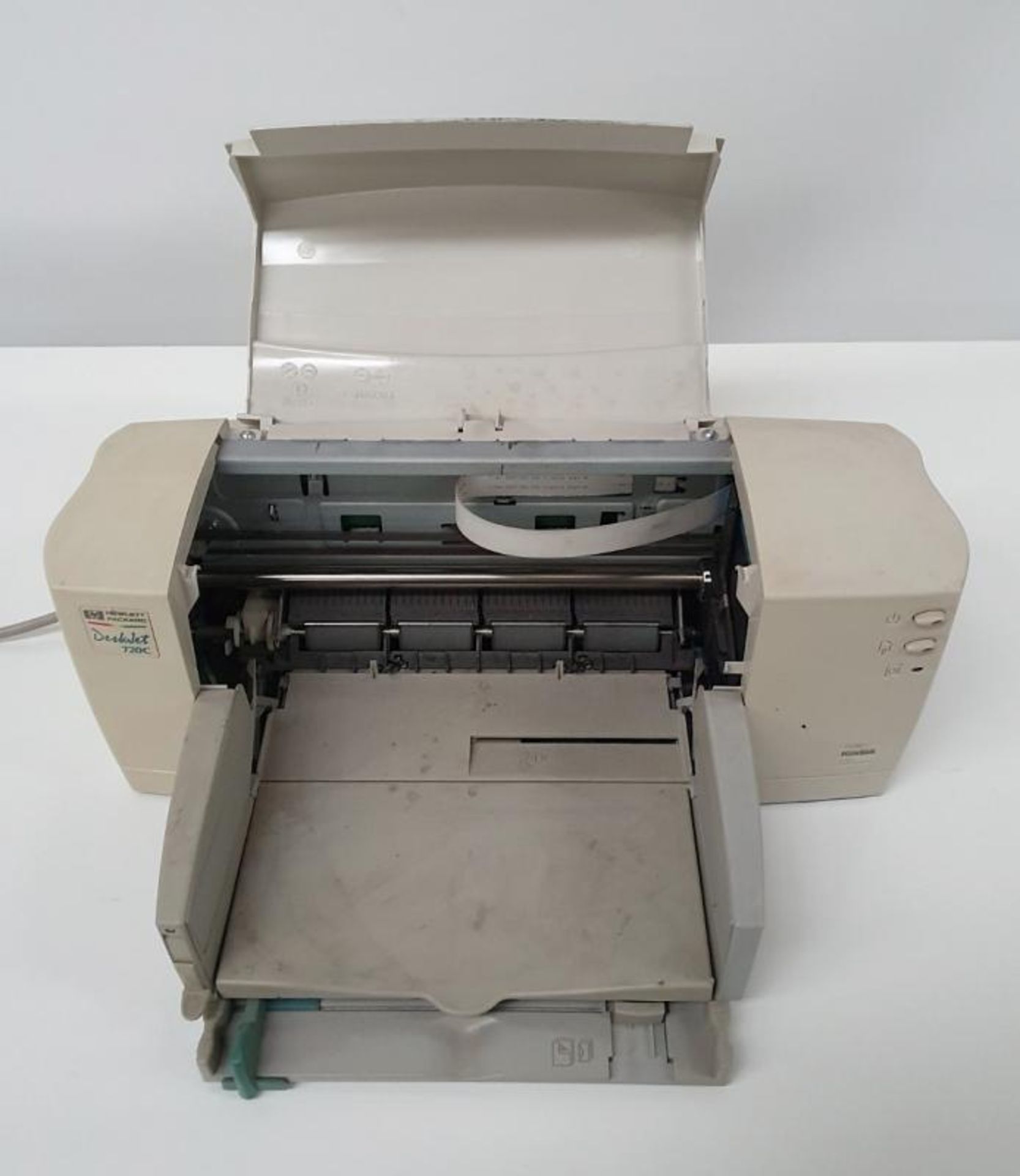 1 x Hewlett Packard DeskJet 720C Printer - CL011 - Location: Altrincham WA14 - Used in Good - Image 4 of 7