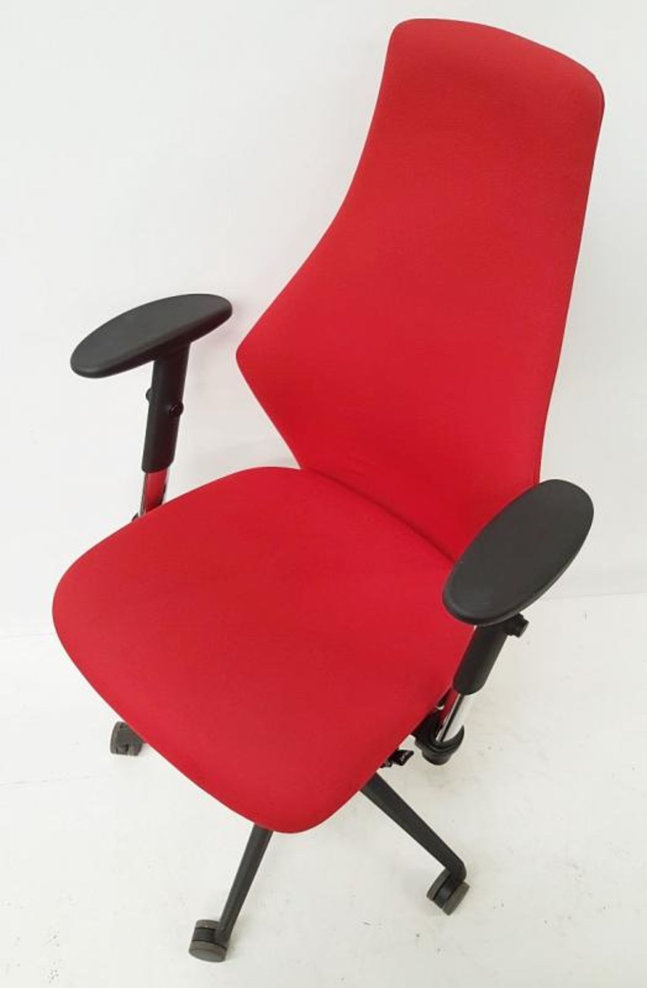 A Pair Of LIMA Branded Premium Adjustable Office Chairs Featuring Fixed Lumbar Support And Arm Rests - Bild 5 aus 7