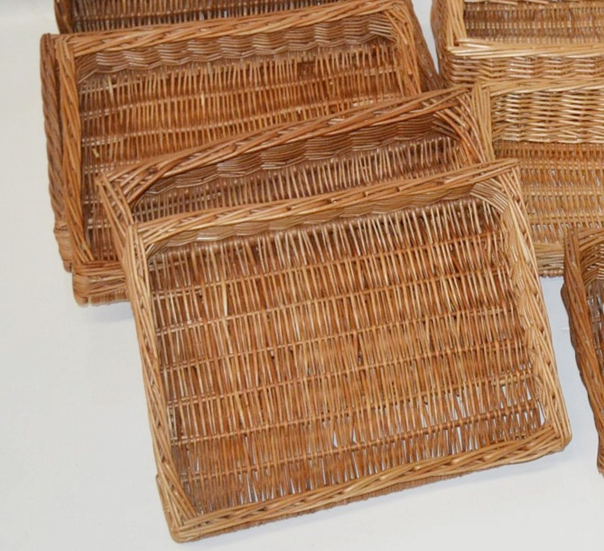13 x Assorted Rustic Sloping Wicker Display Trays - Ex-Display, Removed From A Leading Patisserie In - Image 4 of 4