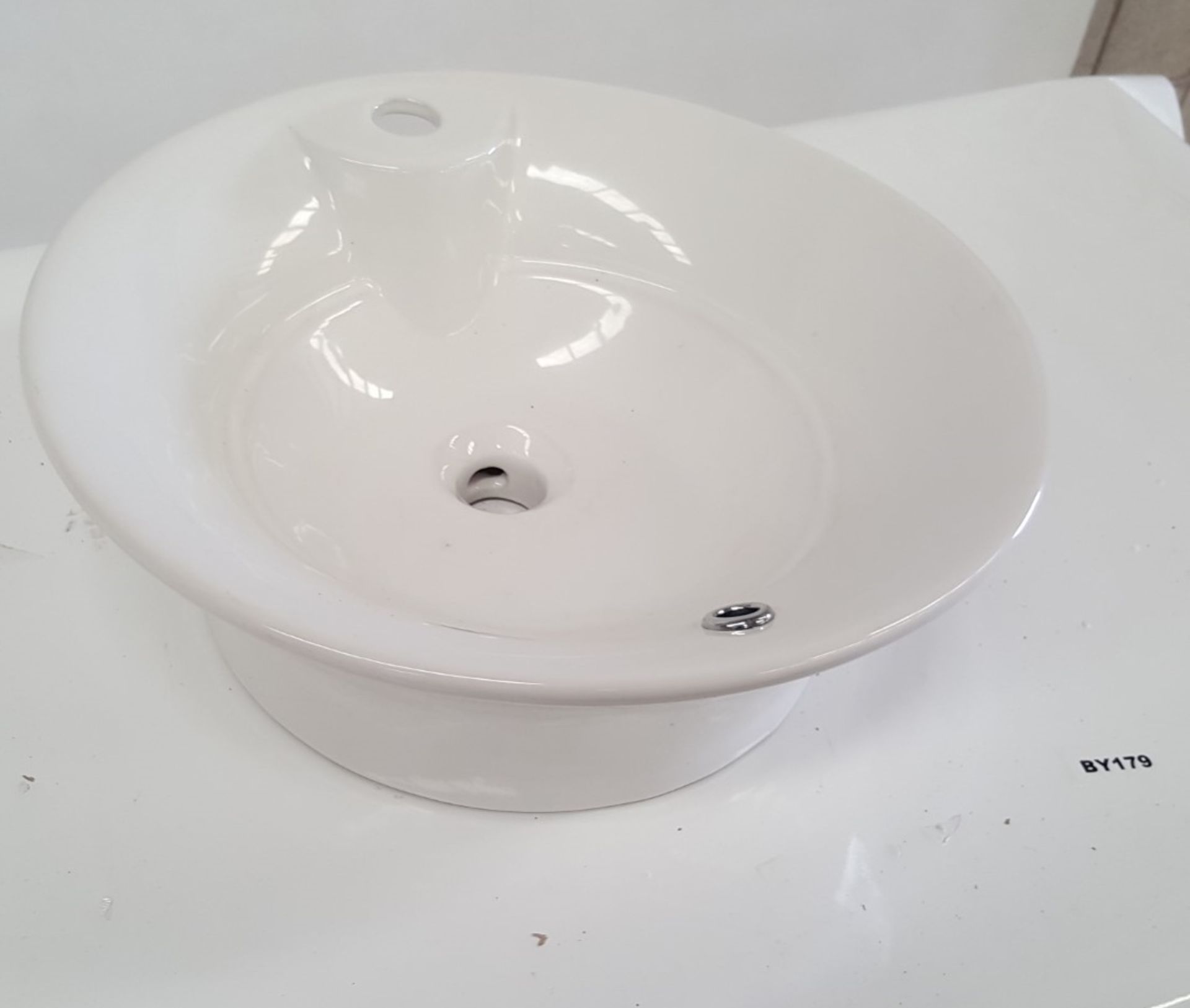 1 x Free Standing White Ceramic Vanity Round Basin - Ref BY179 - Bild 4 aus 5